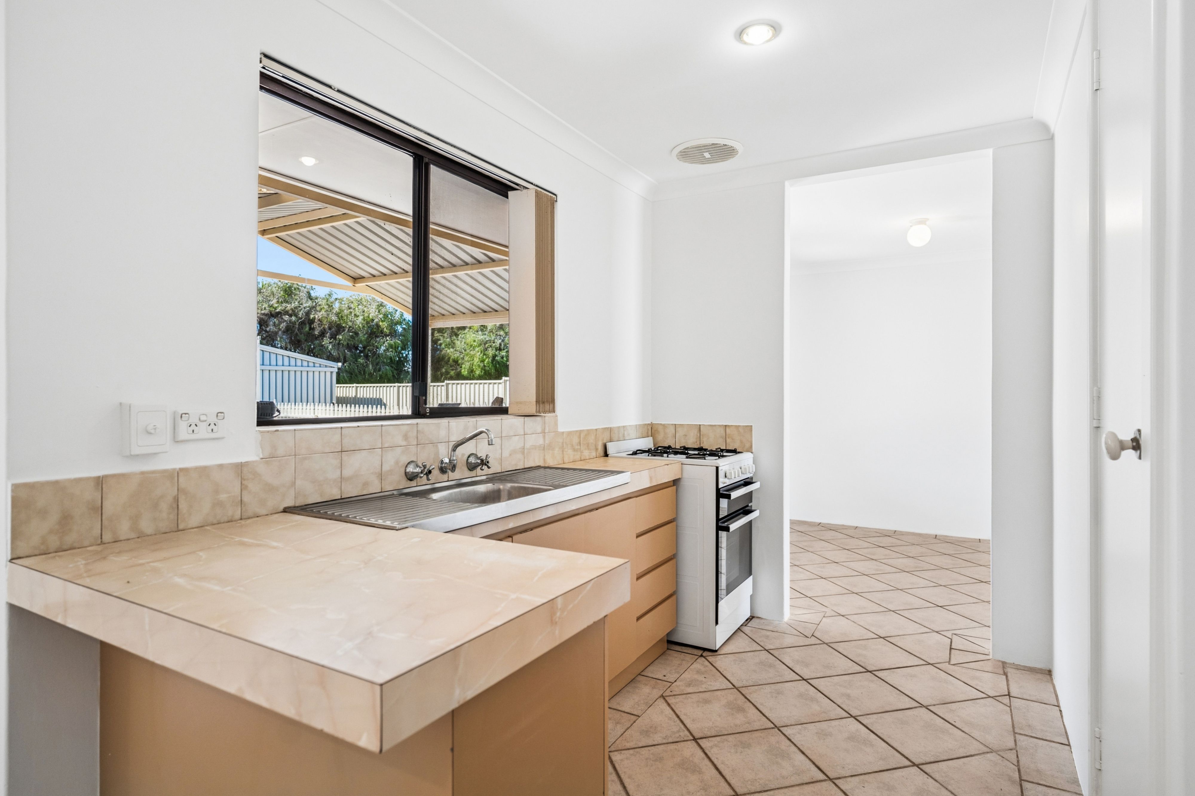 5 Hera Court — photo 12 of 24