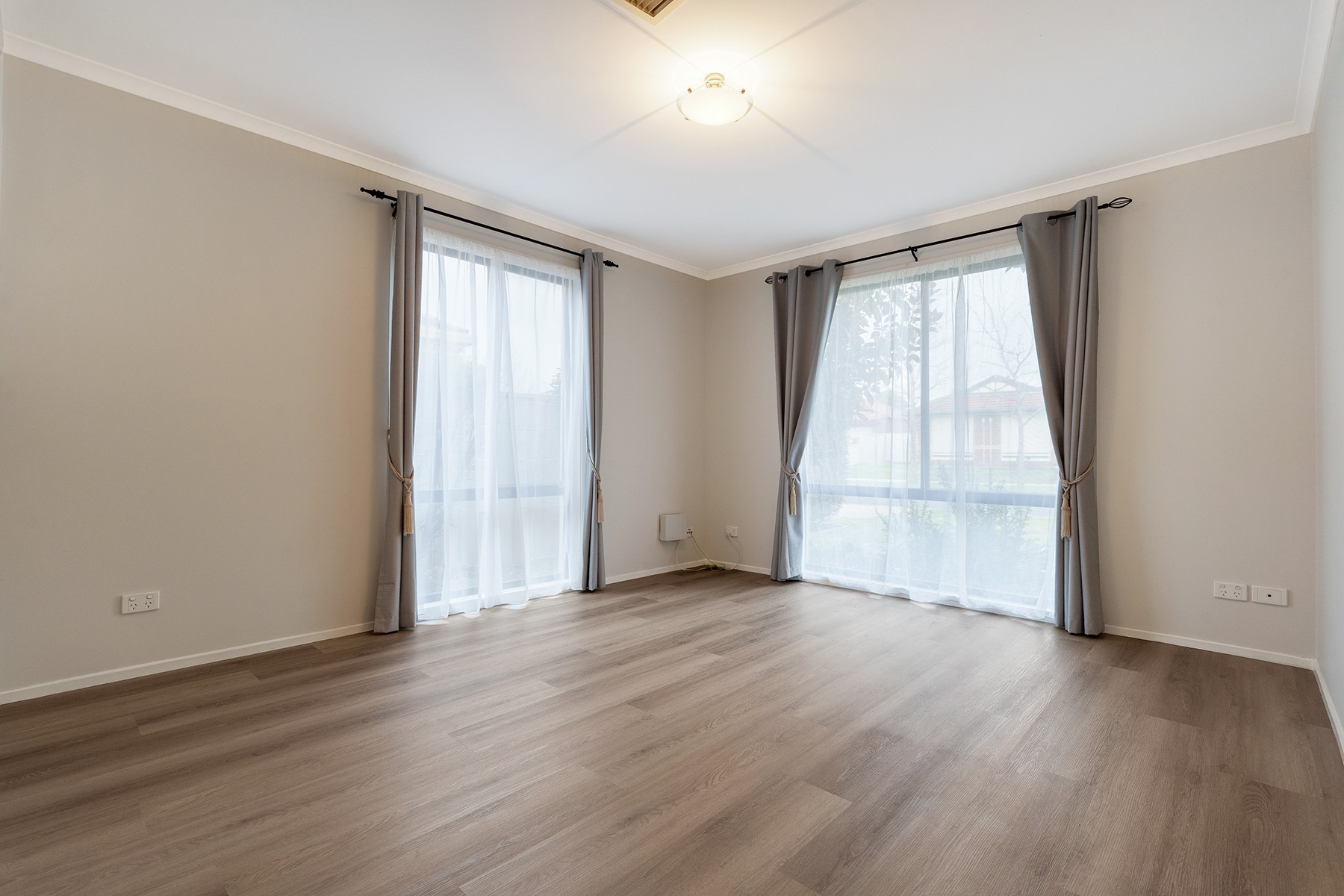 7 Waterford Avenue, Craigieburn, VIC 3064