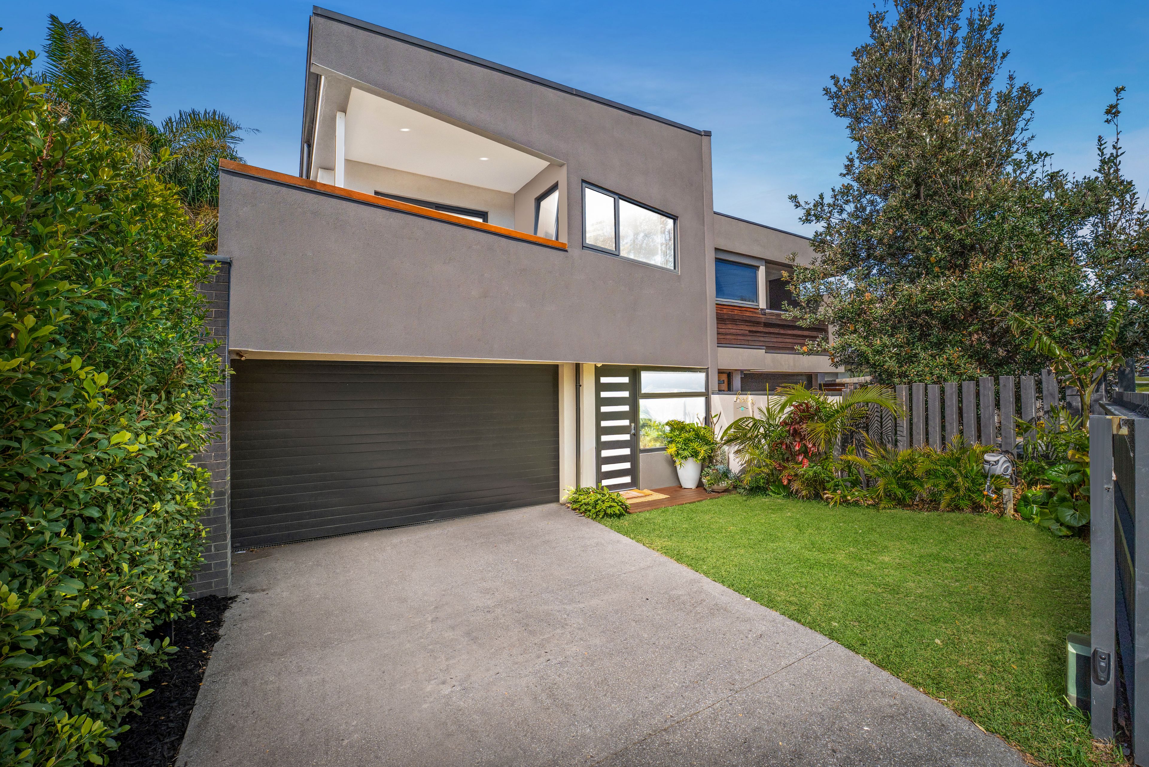 2/6 Mernda Avenue — photo from Ray White Chelsea