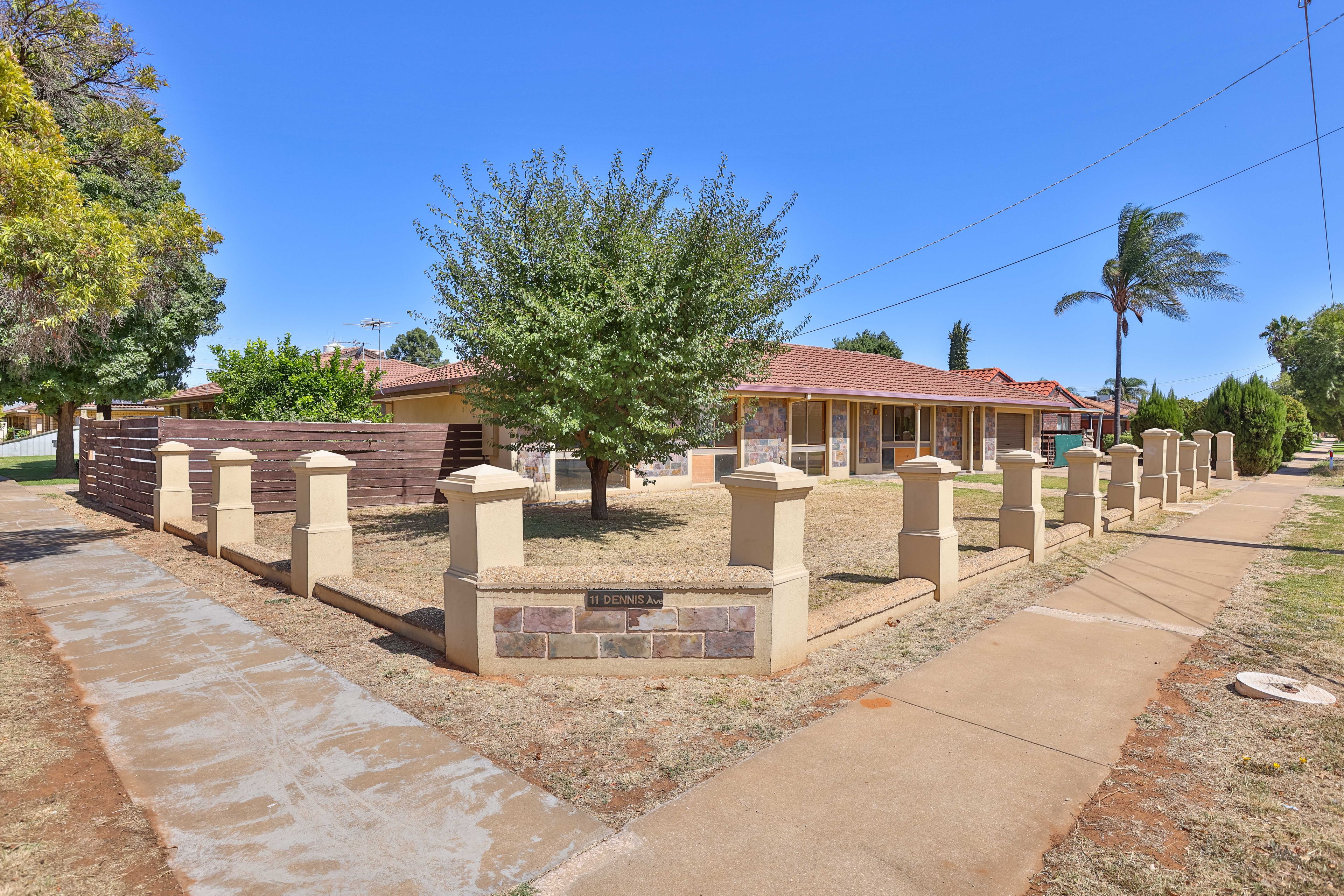 11 Dennis Avenue, Mildura, VIC 3500