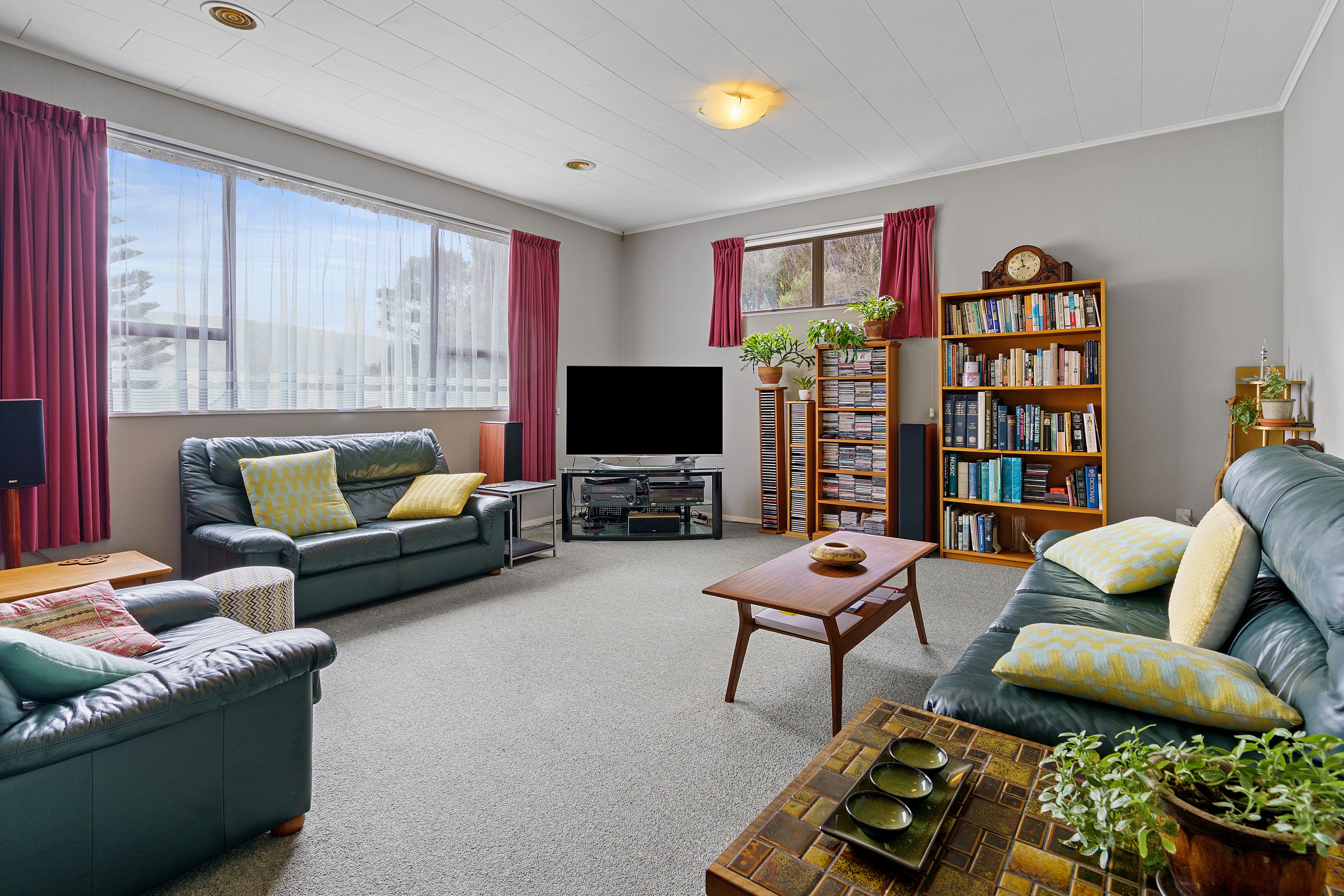 35 James Grove, Stokes Valley, Lower Hutt City