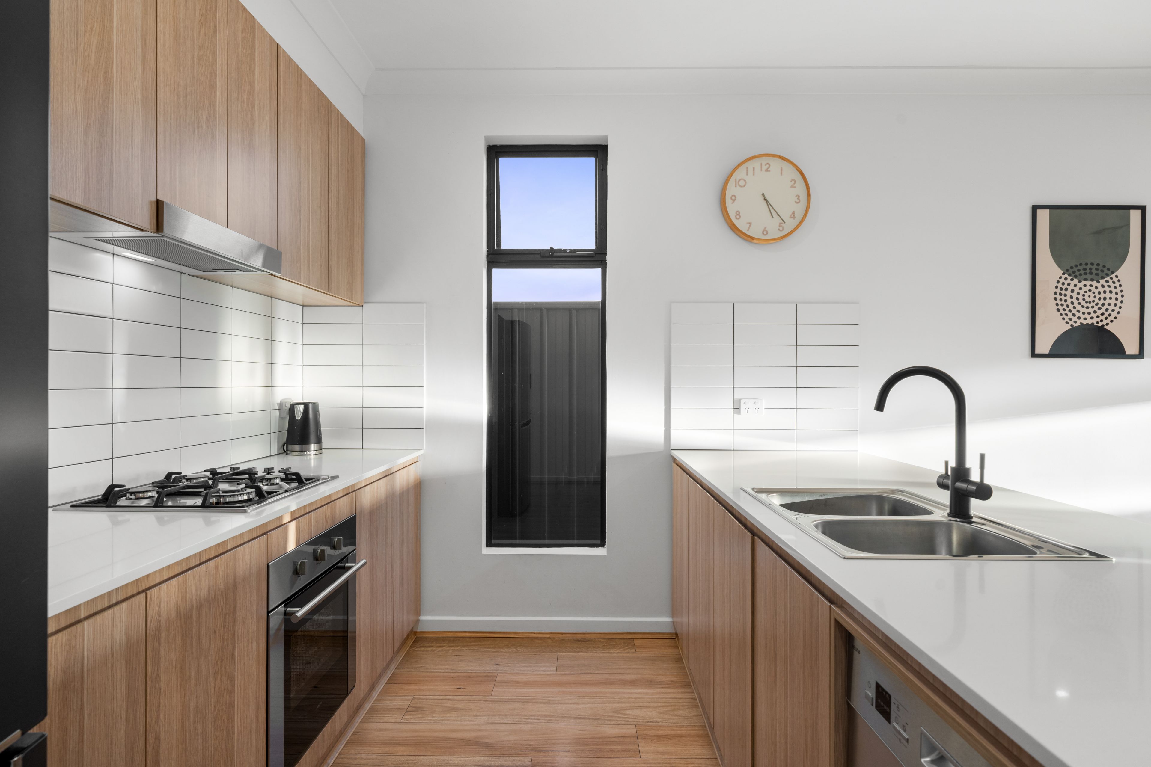 2/34A James Street — photo 7 of 28