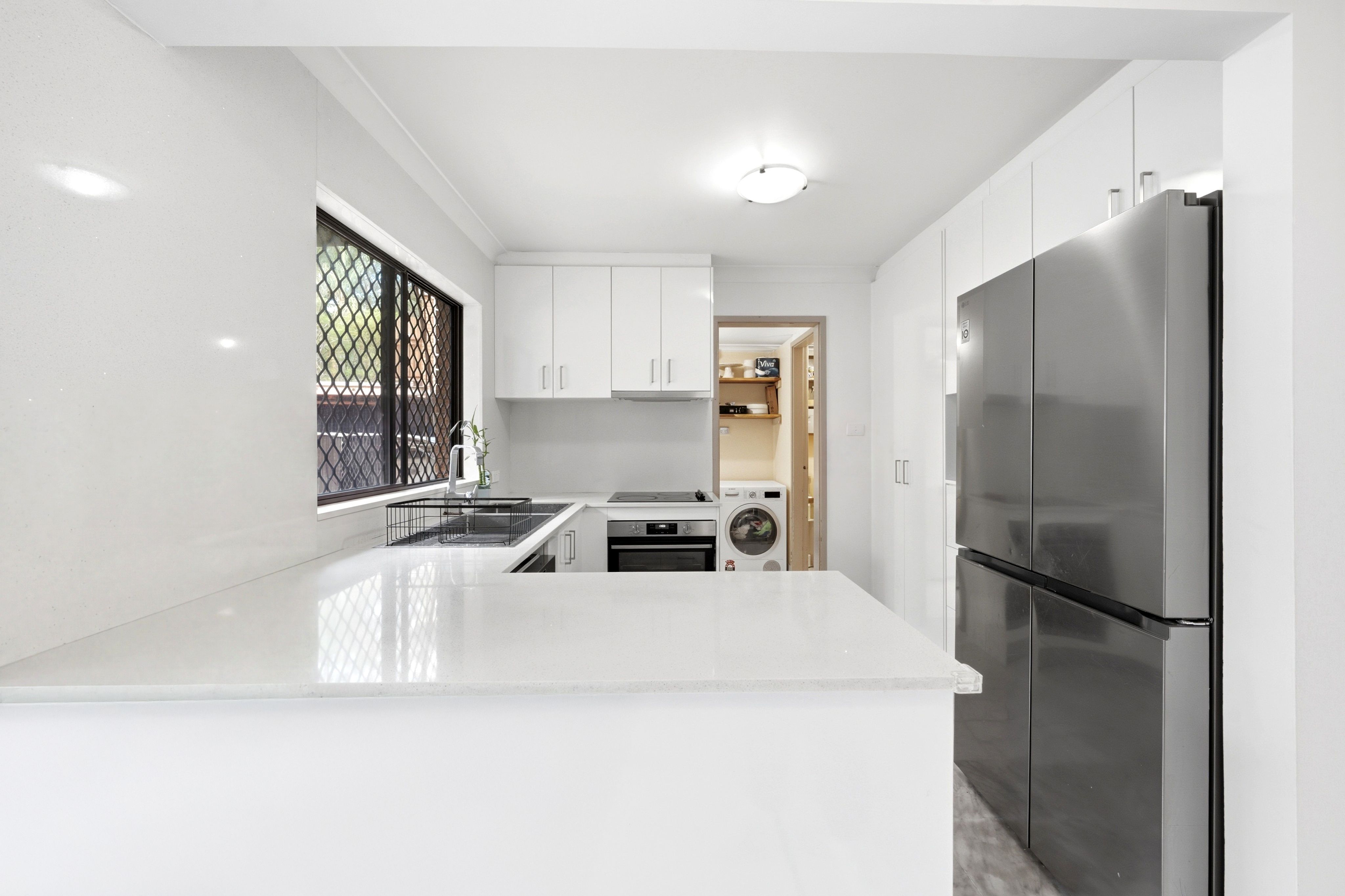 63/34-36 Ainsworth Crescent — photo 4 of 15