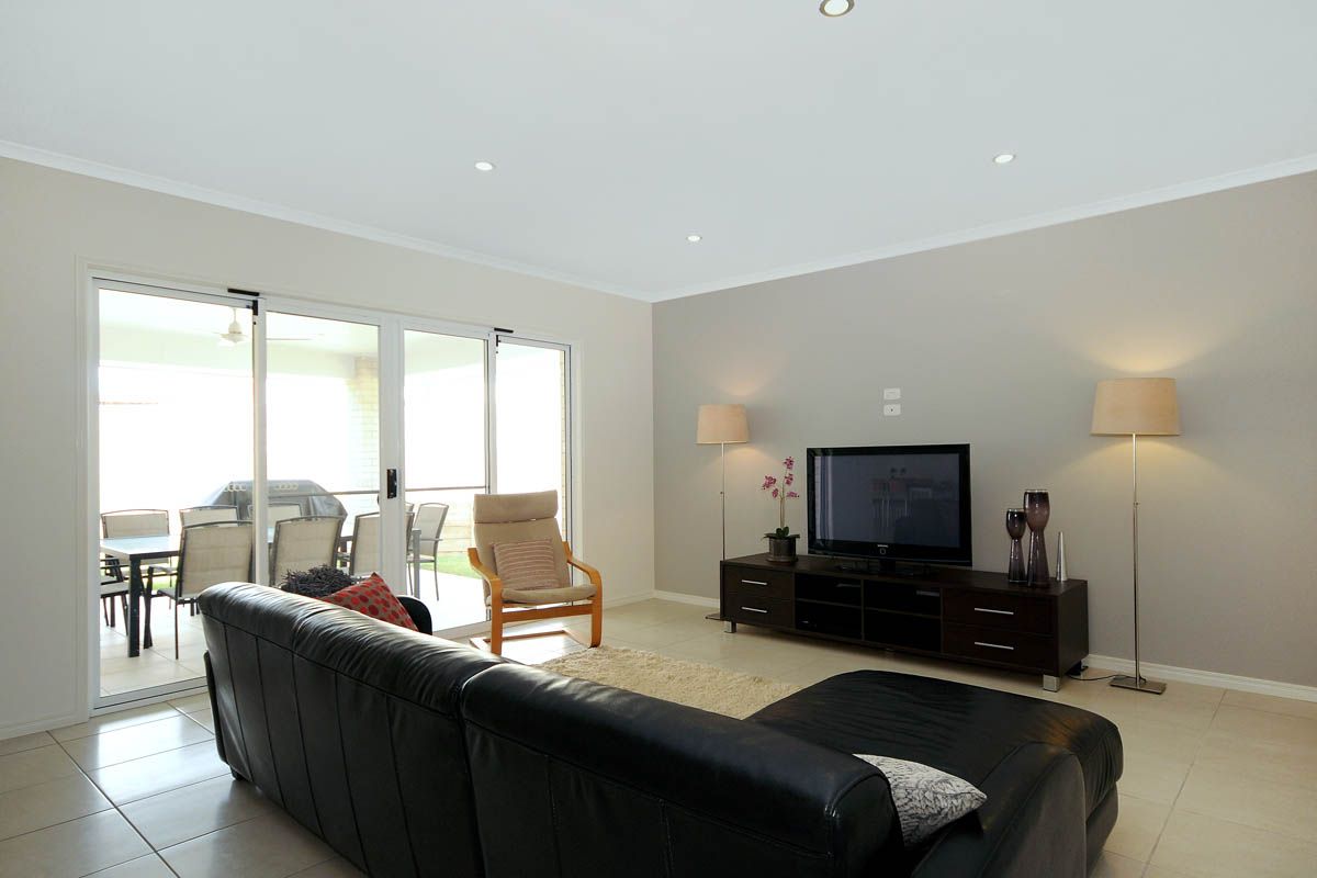 10 Skye Court, Prince Henry Heights, QLD 4350