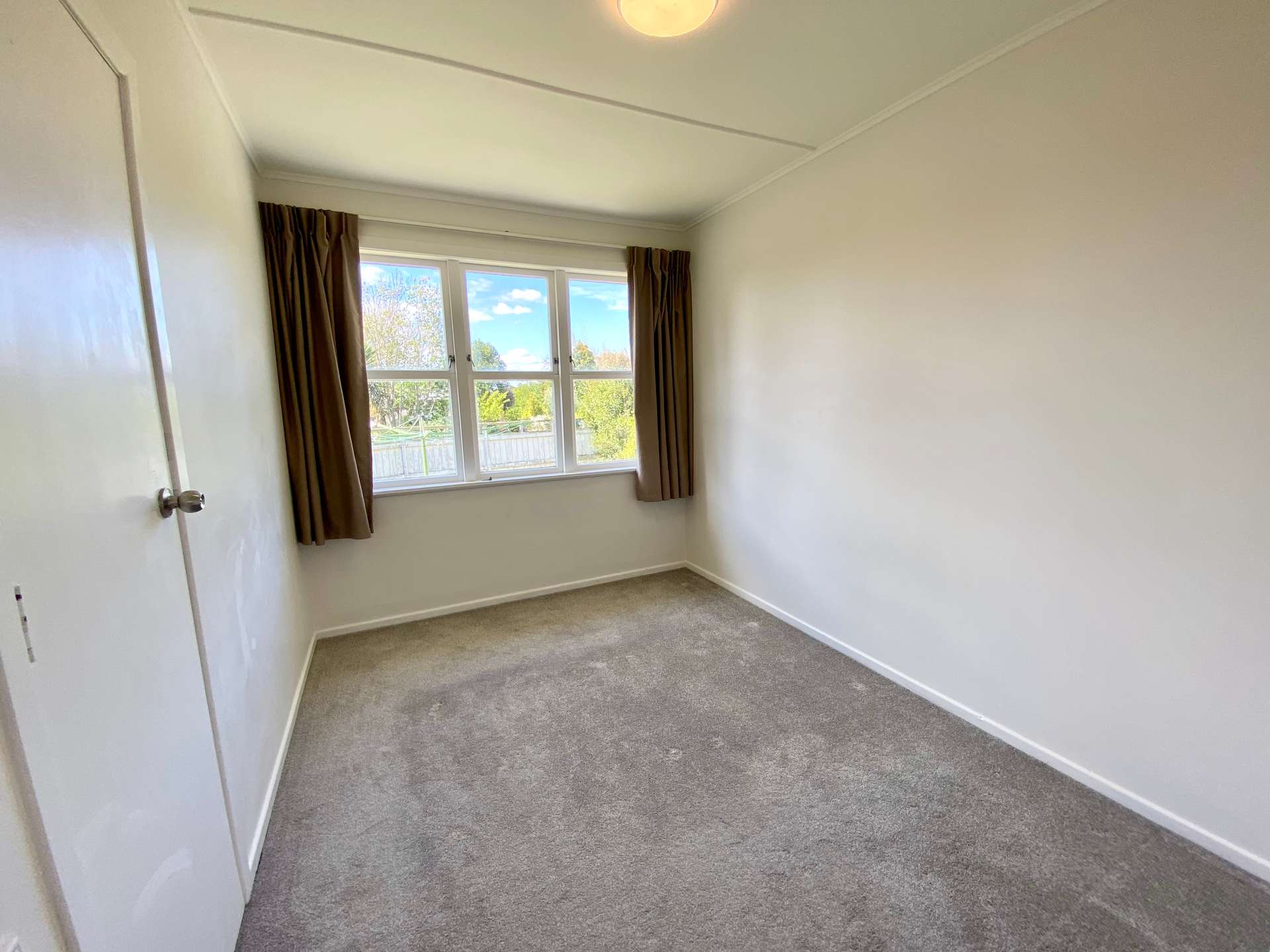 2 Aronui Terrace photo 13