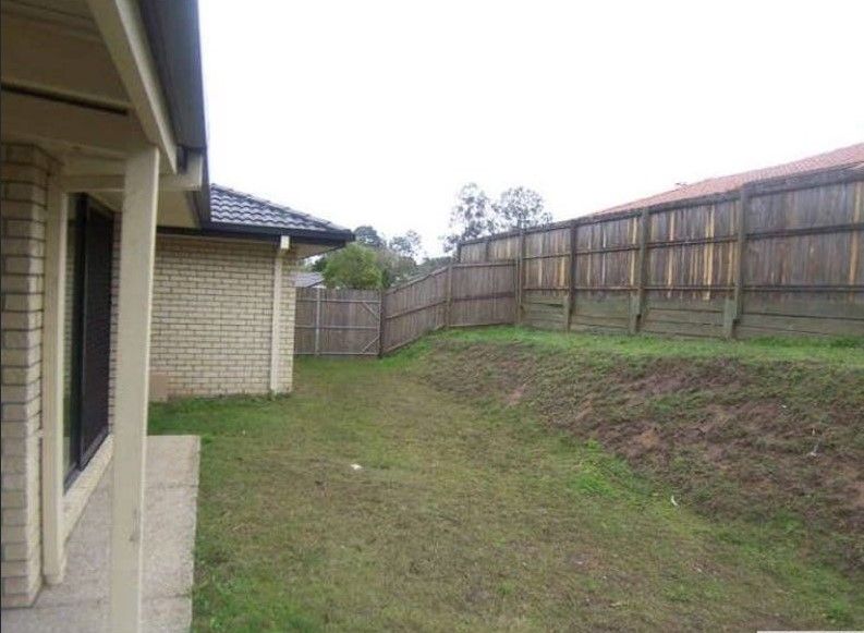 5 Greta Court, Camira, QLD 4300