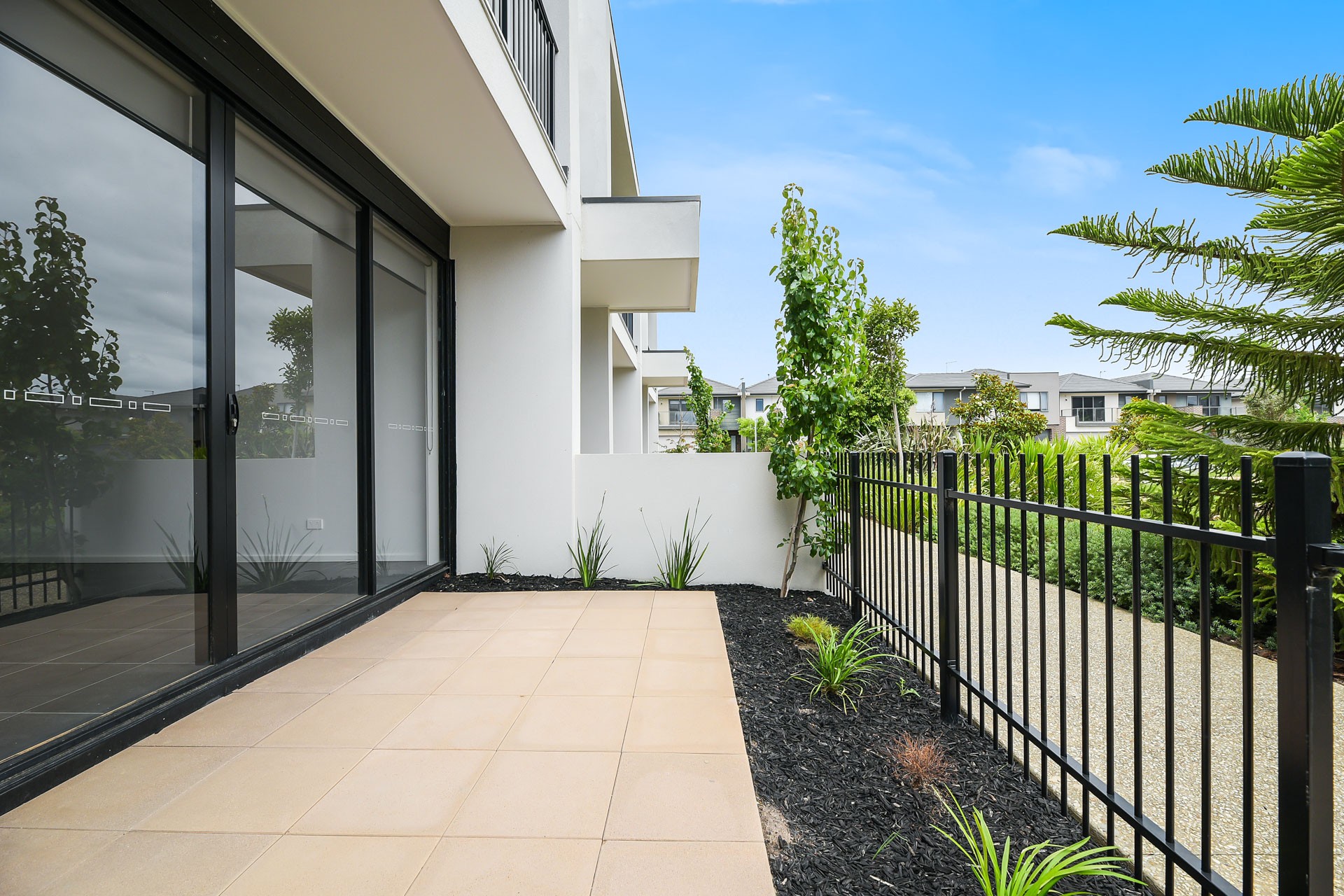 23 Fawkner Walk, Clyde North, VIC 3978