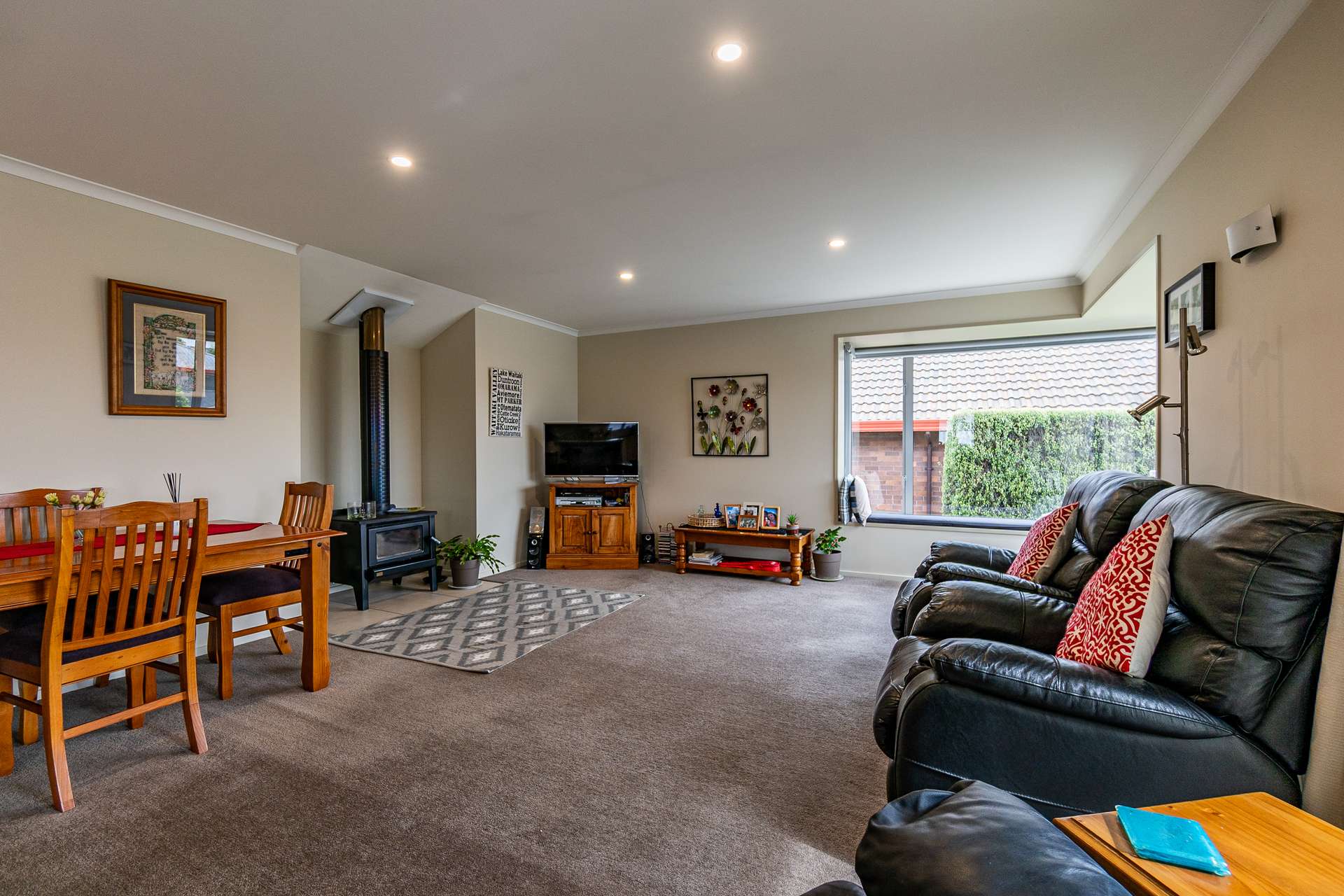41 Tawa Street photo 2