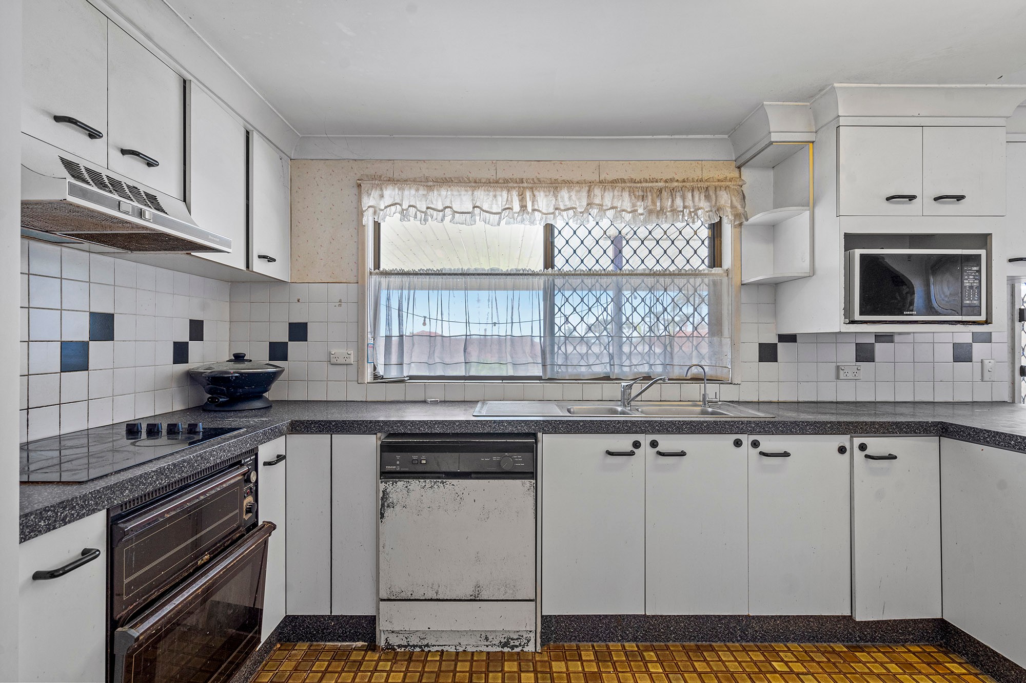 18 Camaro Street, Runcorn, QLD 4113
