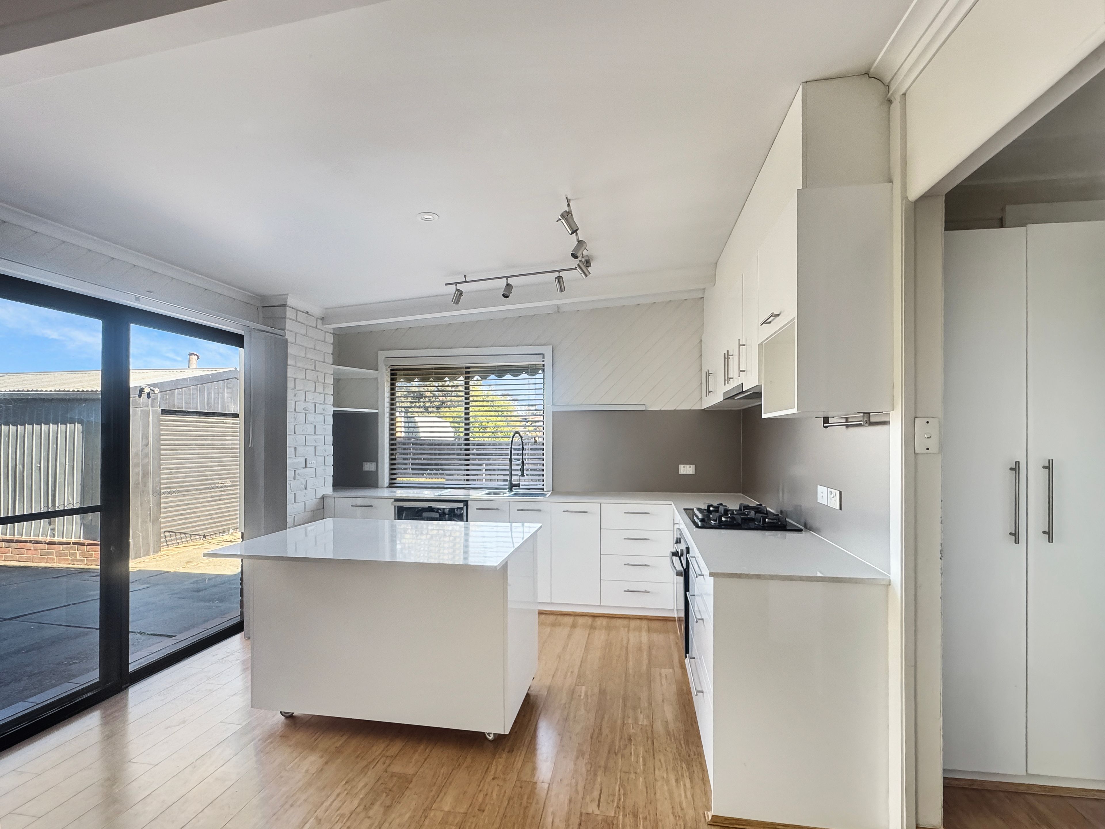 51 Morison Crescent, Seymour, VIC 3660