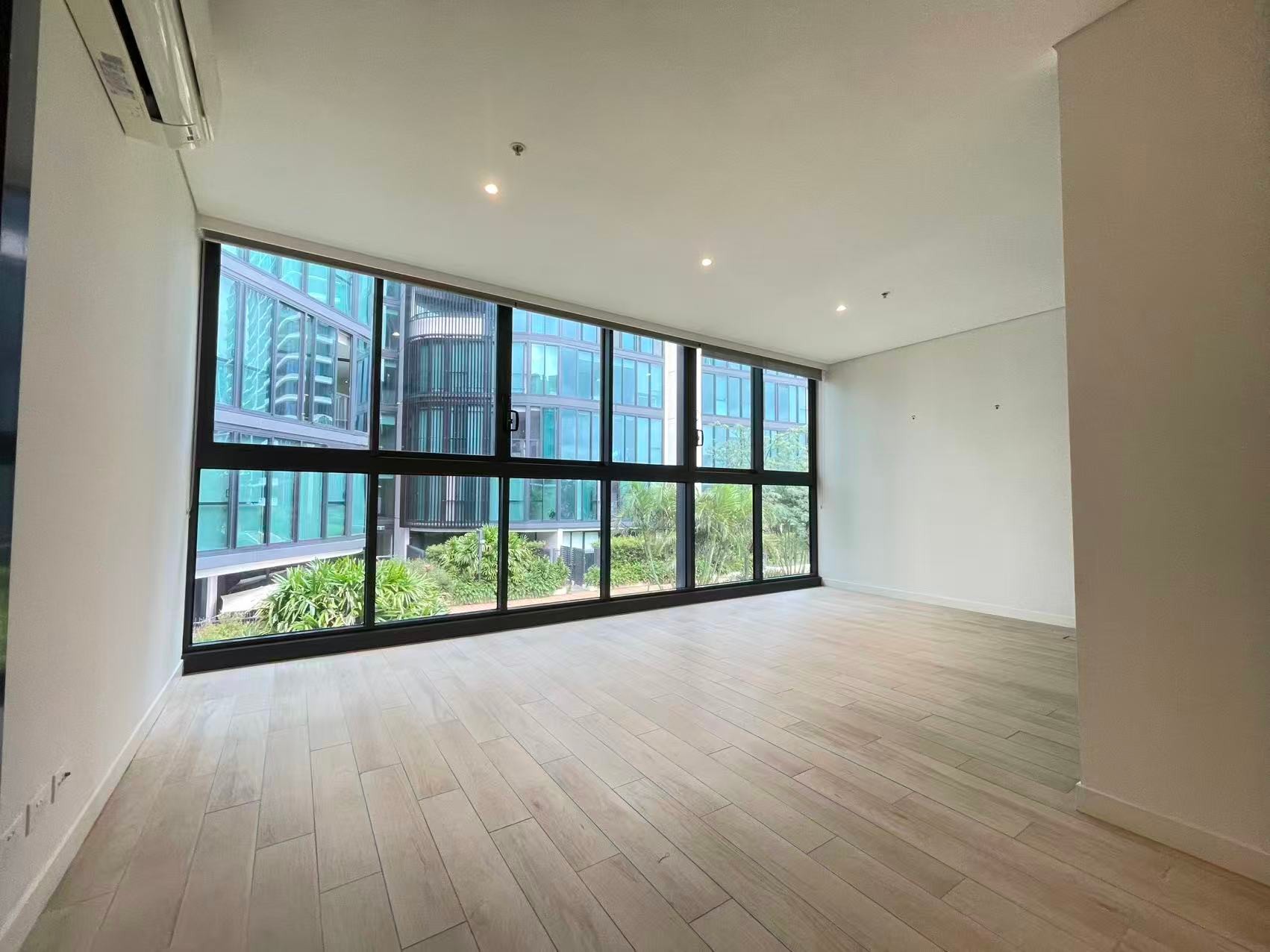 E4.805/14 Burroway Road, Wentworth Point, NSW 2127