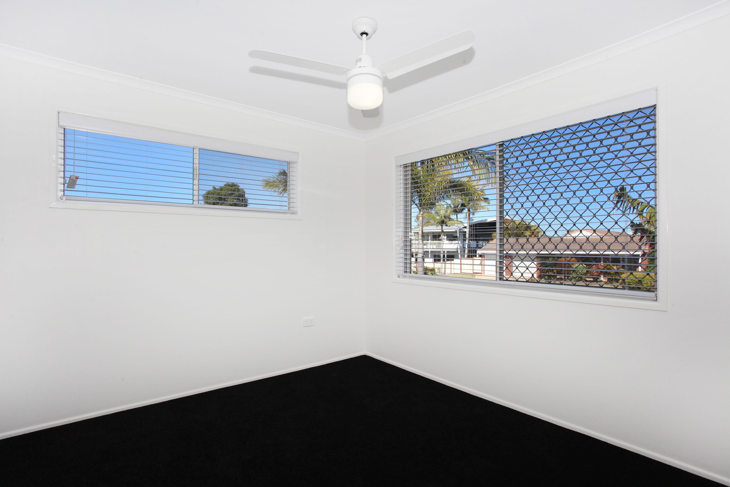 13 Moondarra Crescent — photo 8 of 12