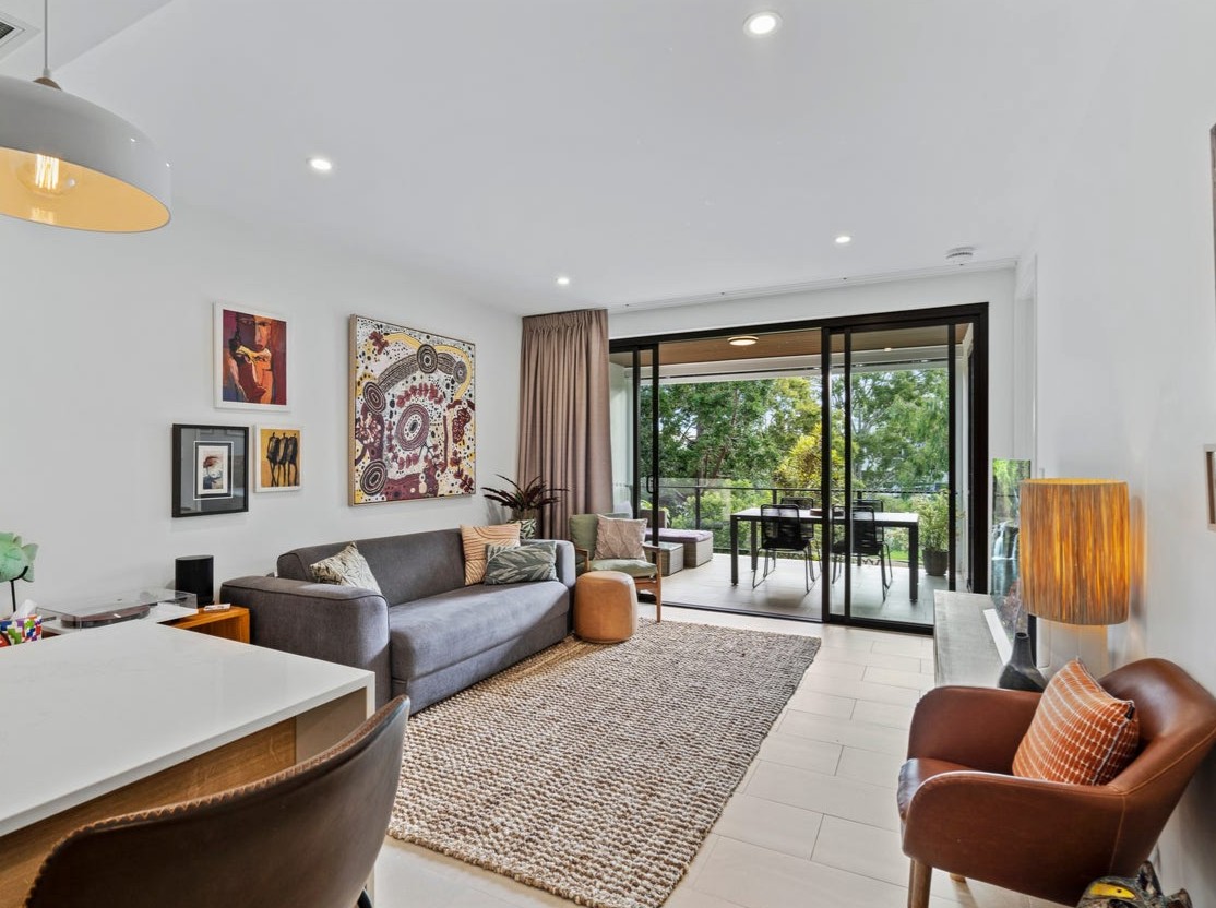 202/191 Clarence Road, Indooroopilly, QLD 4068