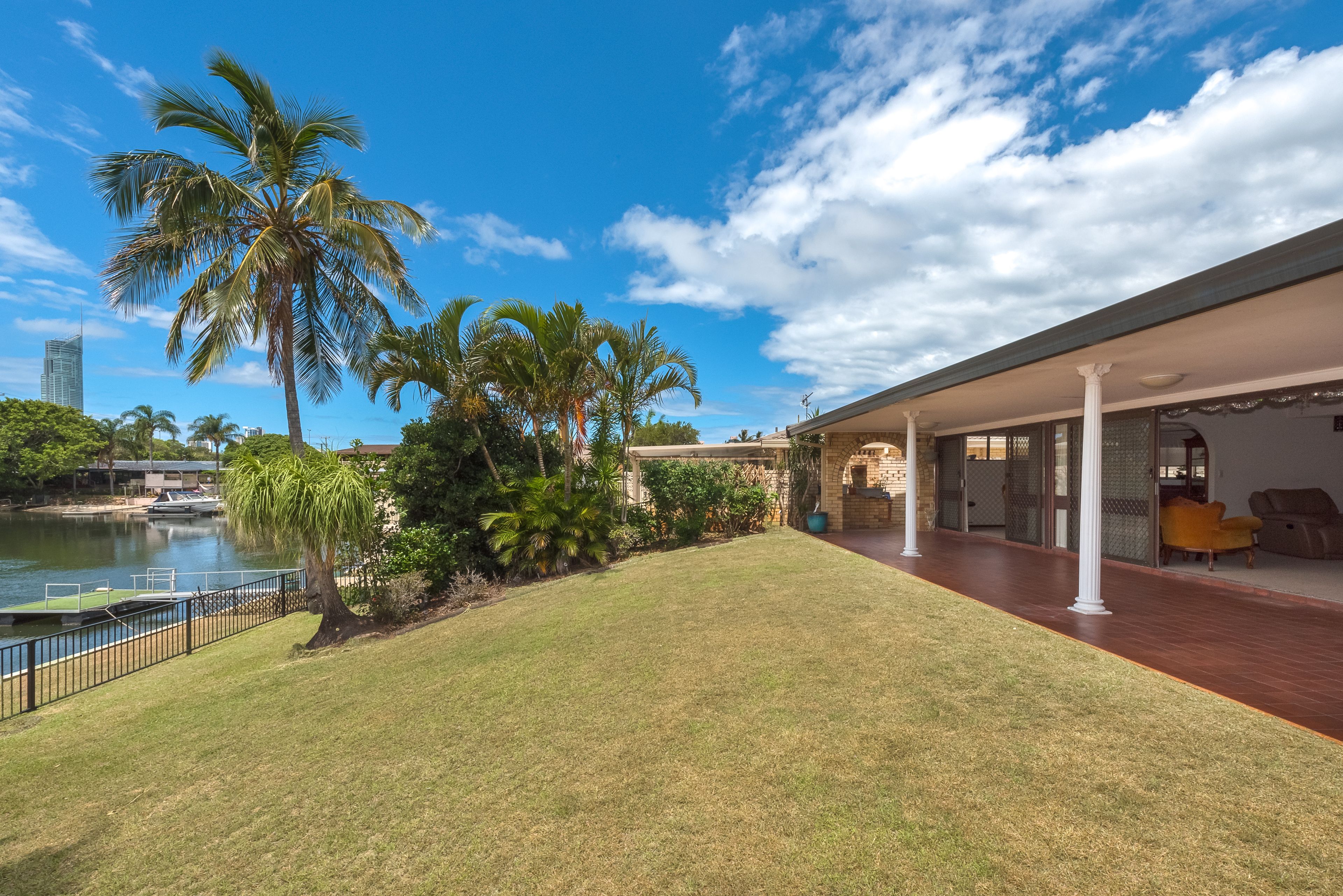 23 Rapallo Avenue, Isle Of Capri, QLD 4217