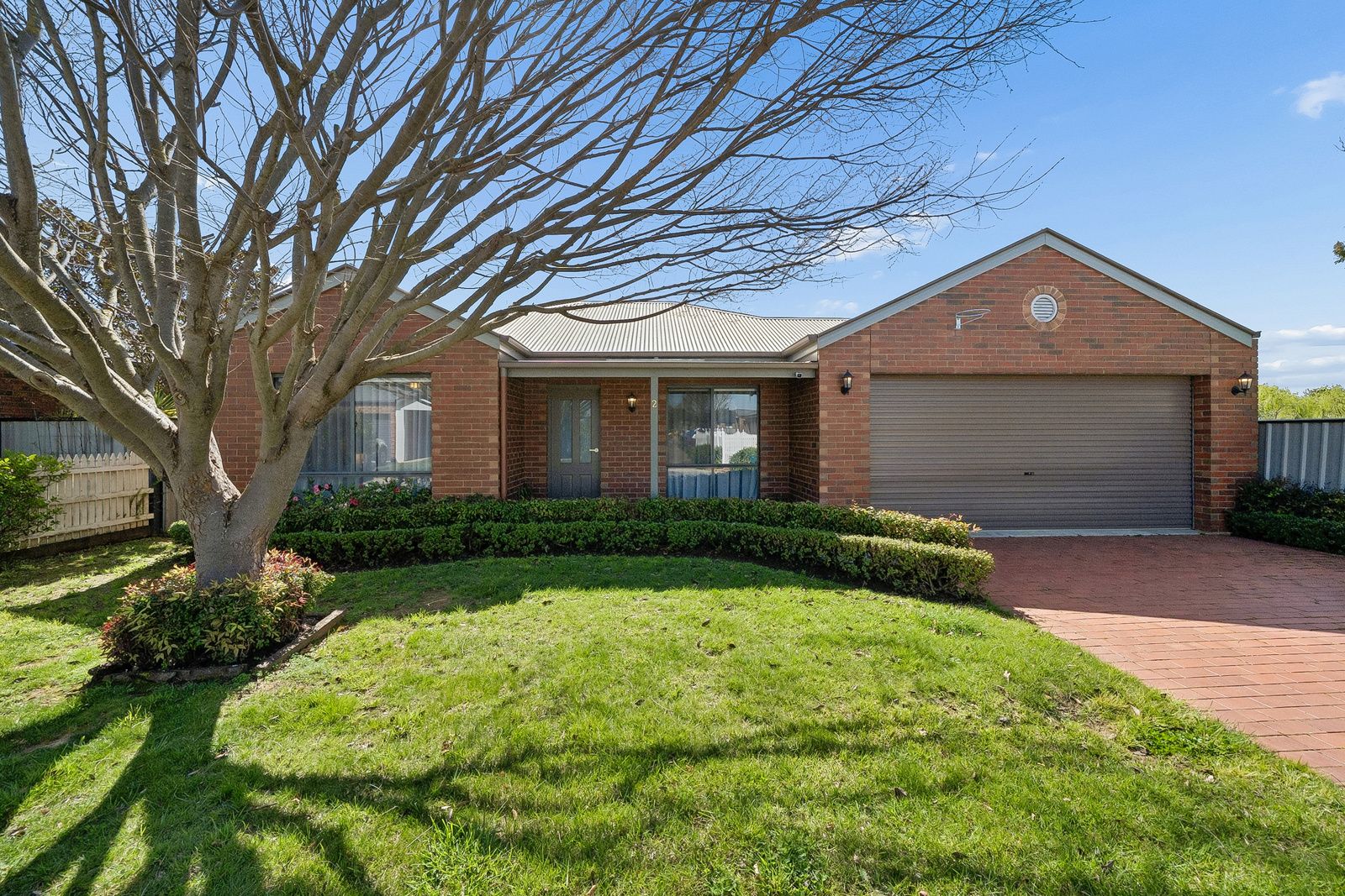 2/1 Racecourse Road — photo from Ray White Nagambie