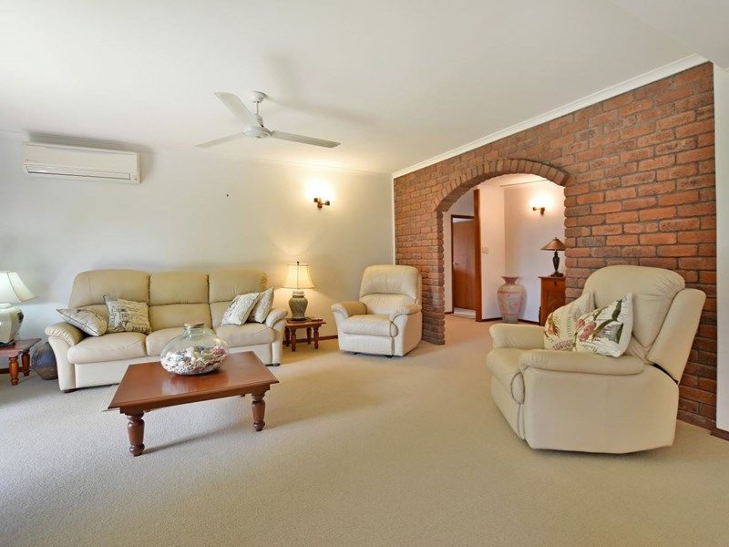 9 Mckinlay Street, Whitfield, QLD 4870