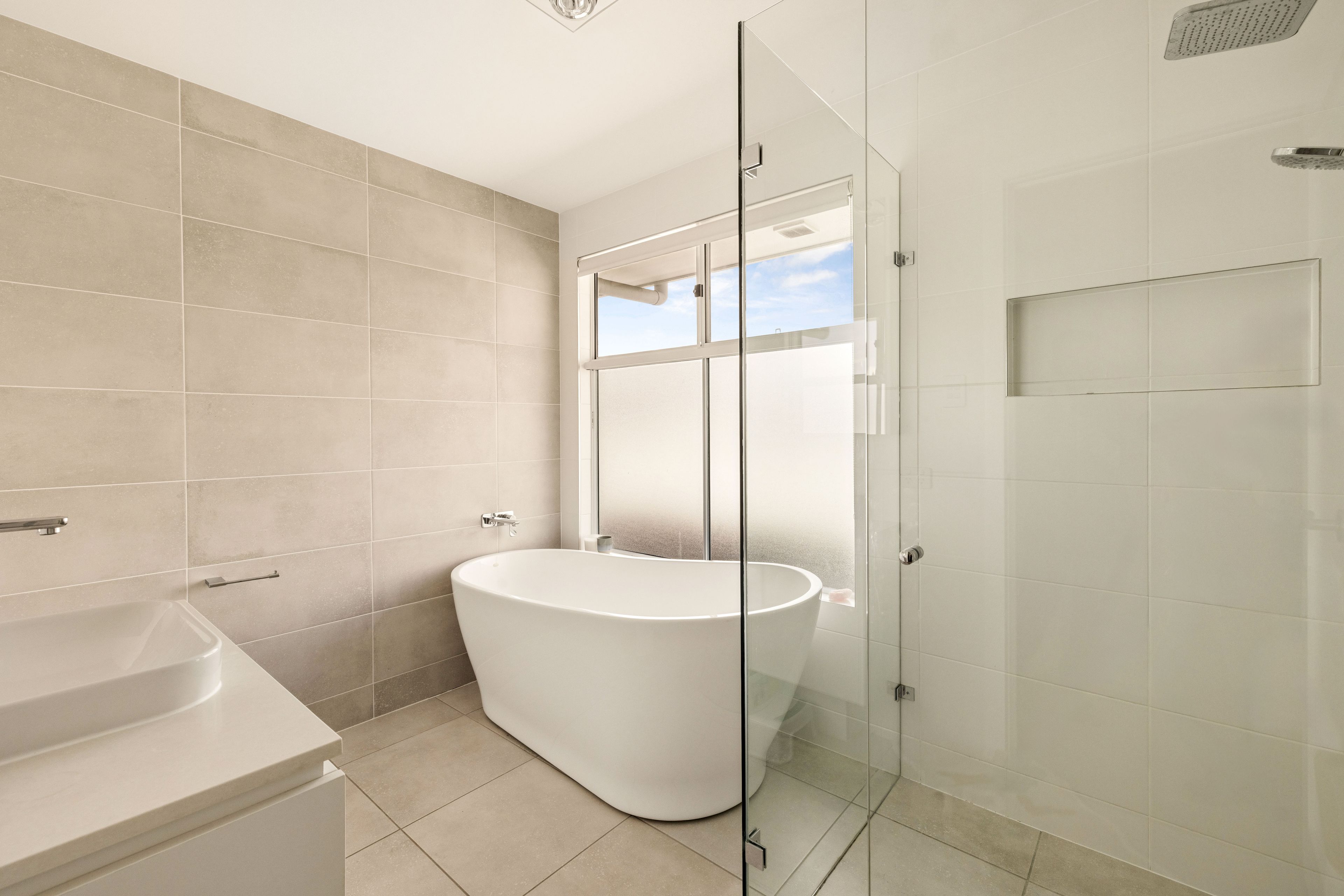 15 Rolfe Street — photo 11 of 16