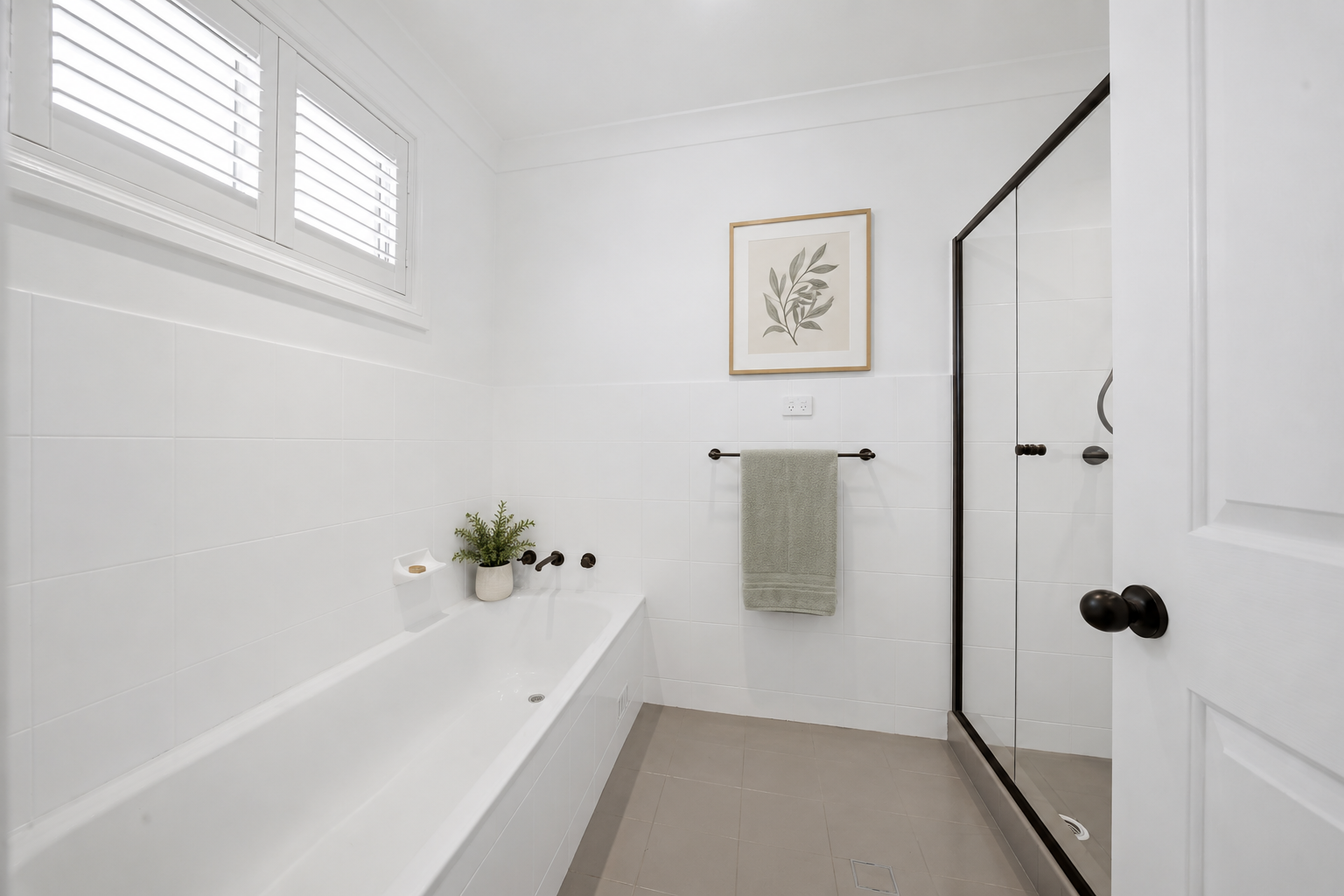 18 Alamein Road — photo 10 of 19
