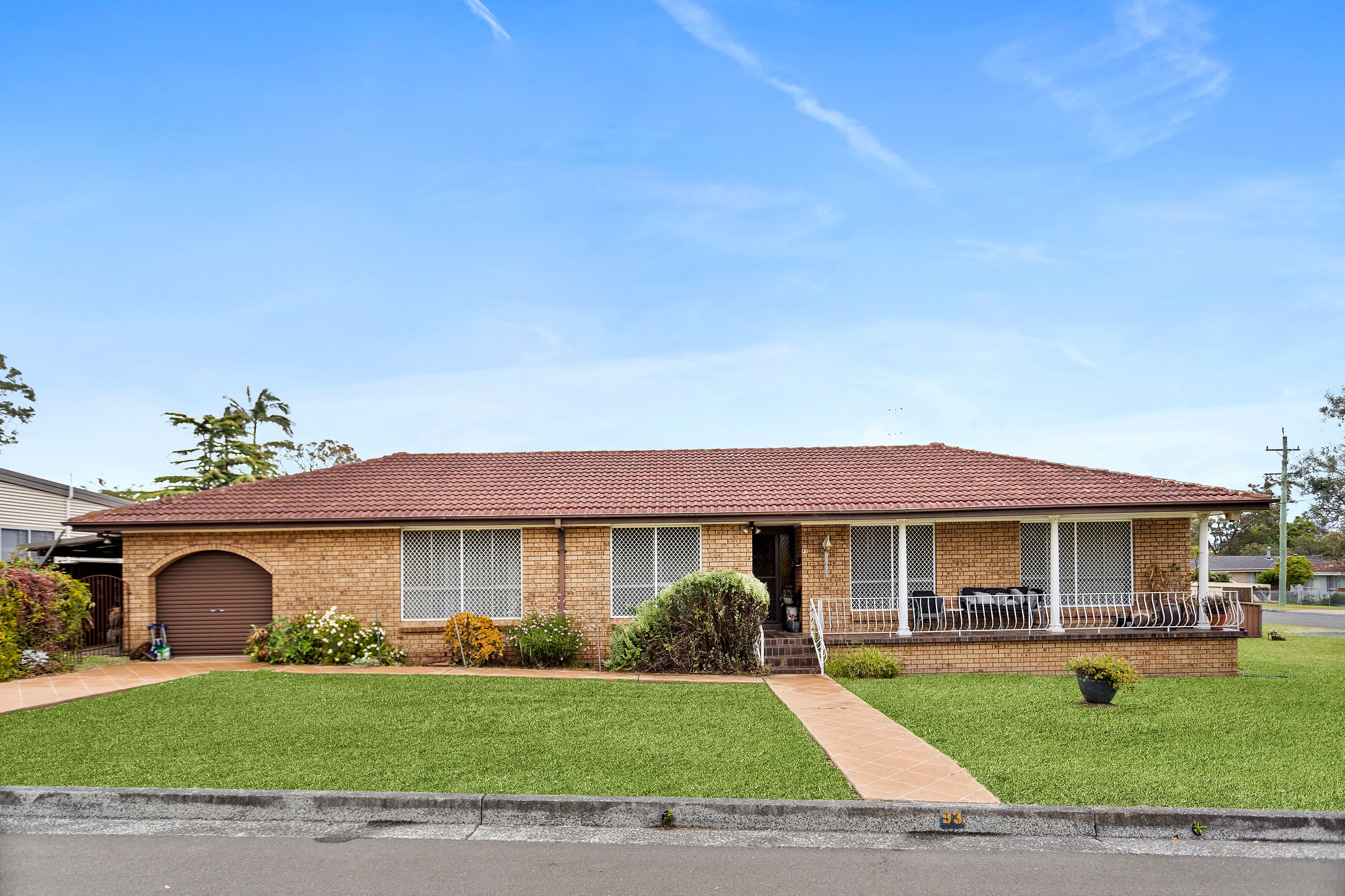 93 Barton Street , Oak Flats NSW 2529