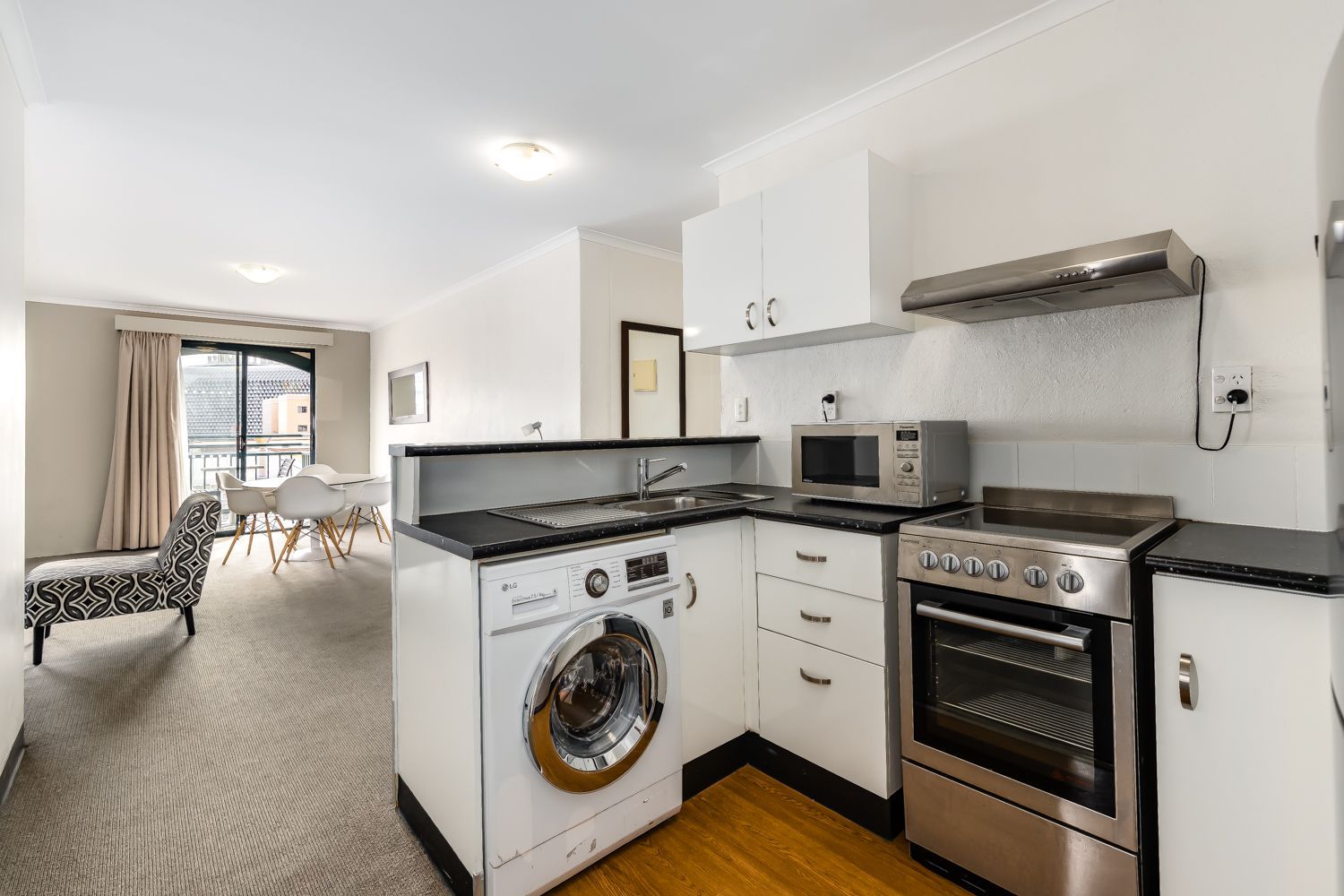 49/255 (R307) Hindley Street — photo 4 of 6