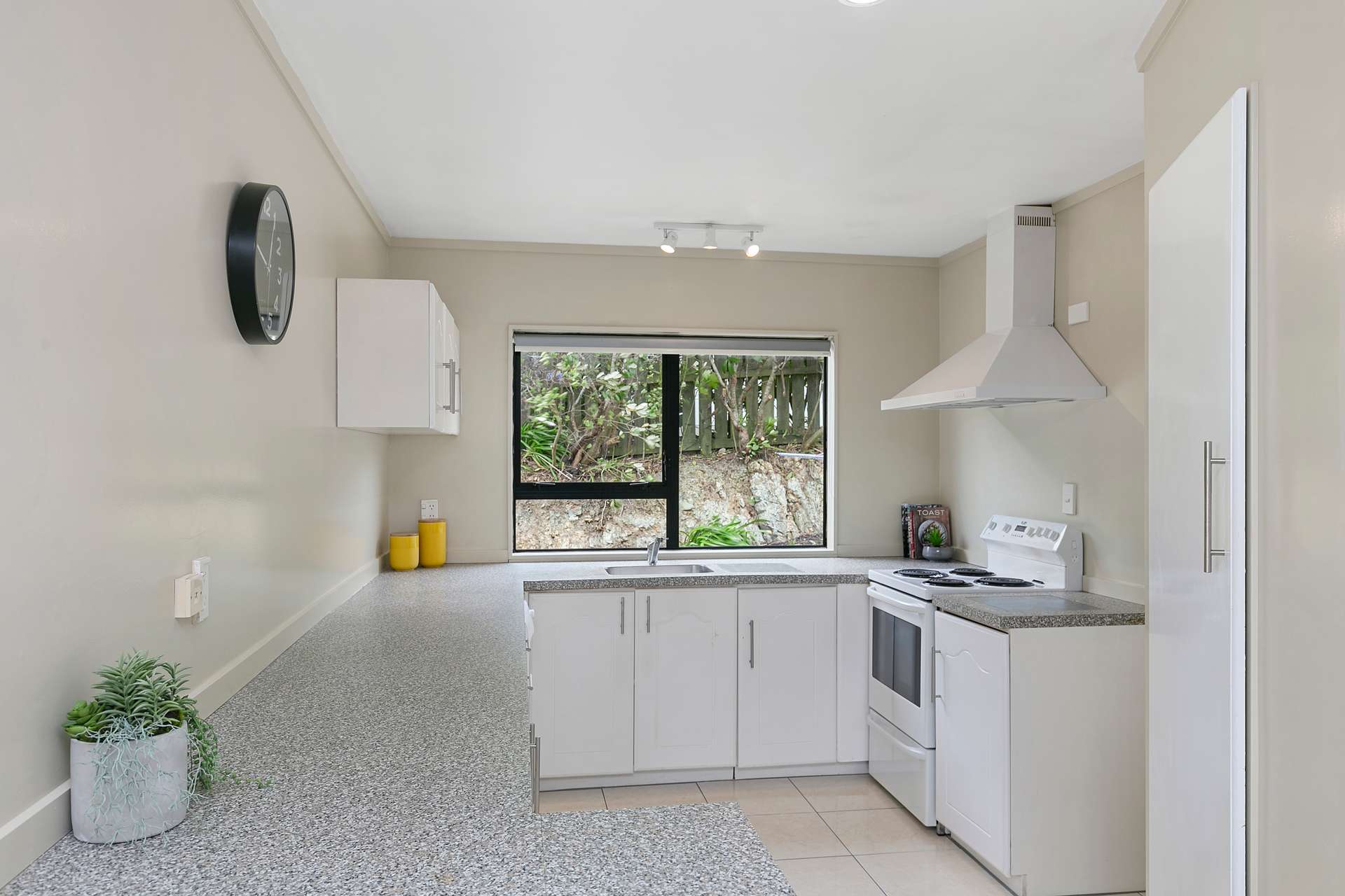 129 Ohariu Road photo 3