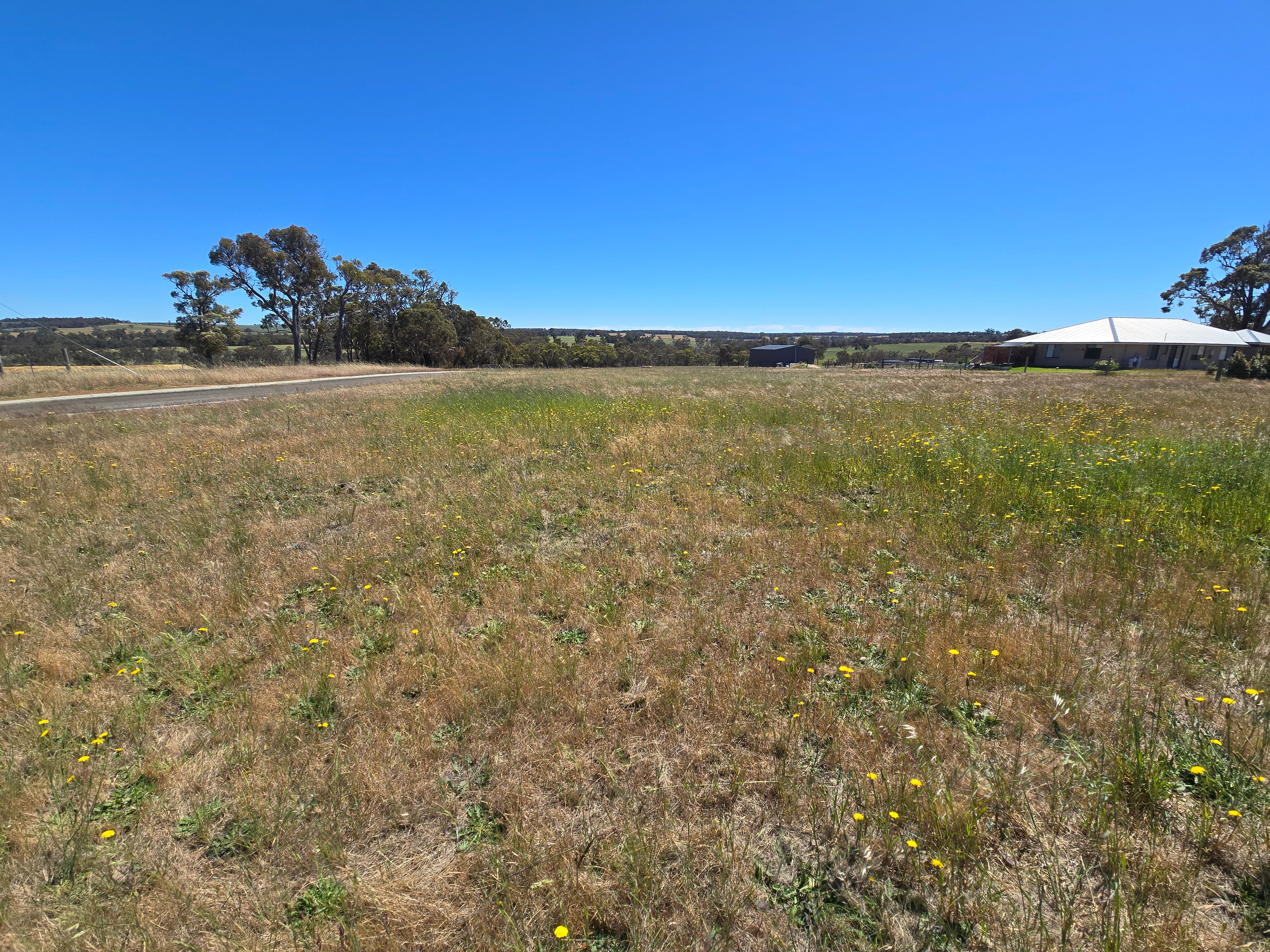 4 Hovea Court — photo from Ray White Crofts & Associates