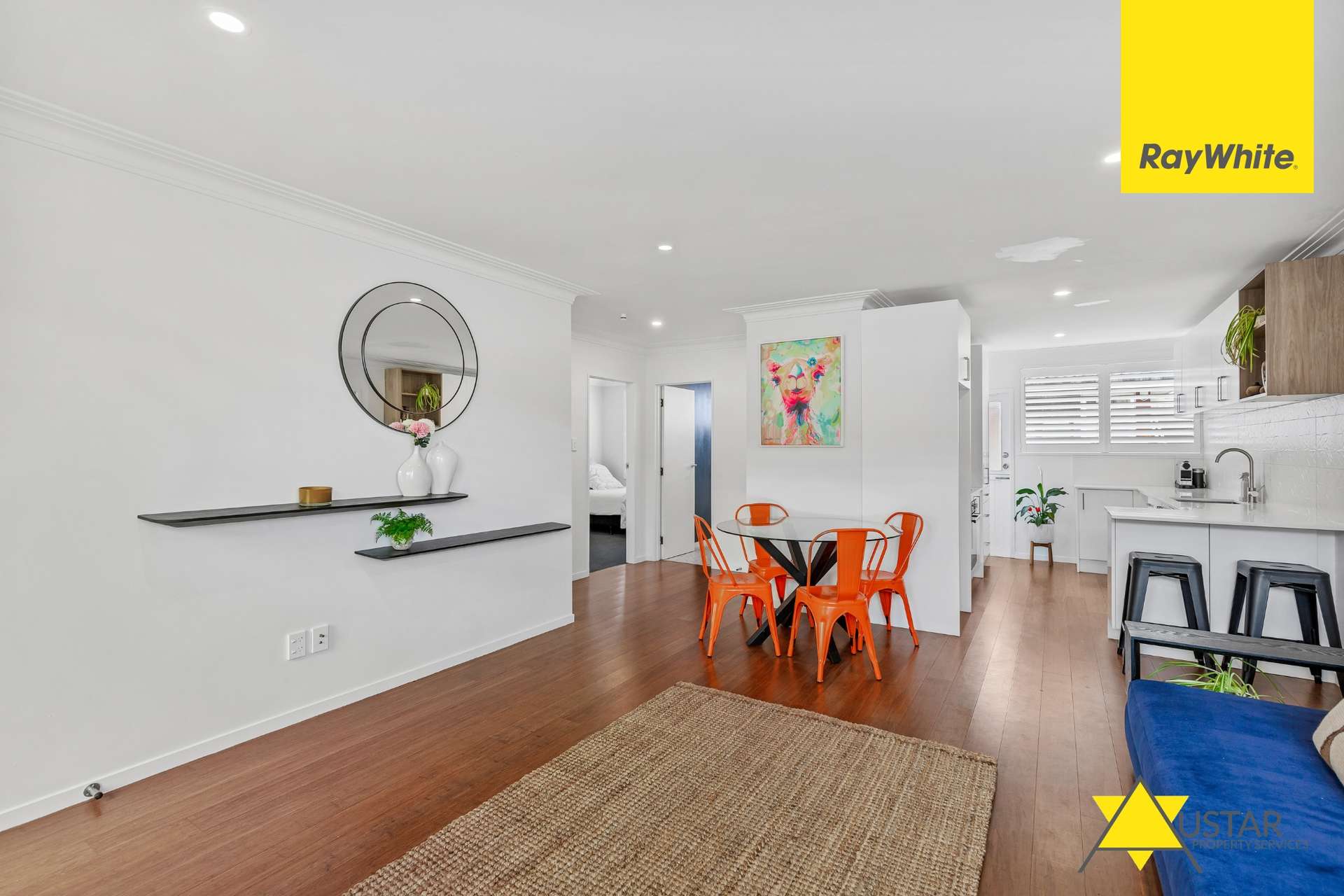 2/126 Astley Avenue photo 7