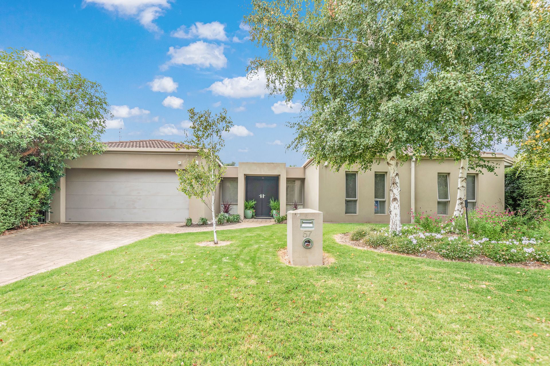 57 Rutley Crescent, Echuca VIC 3564