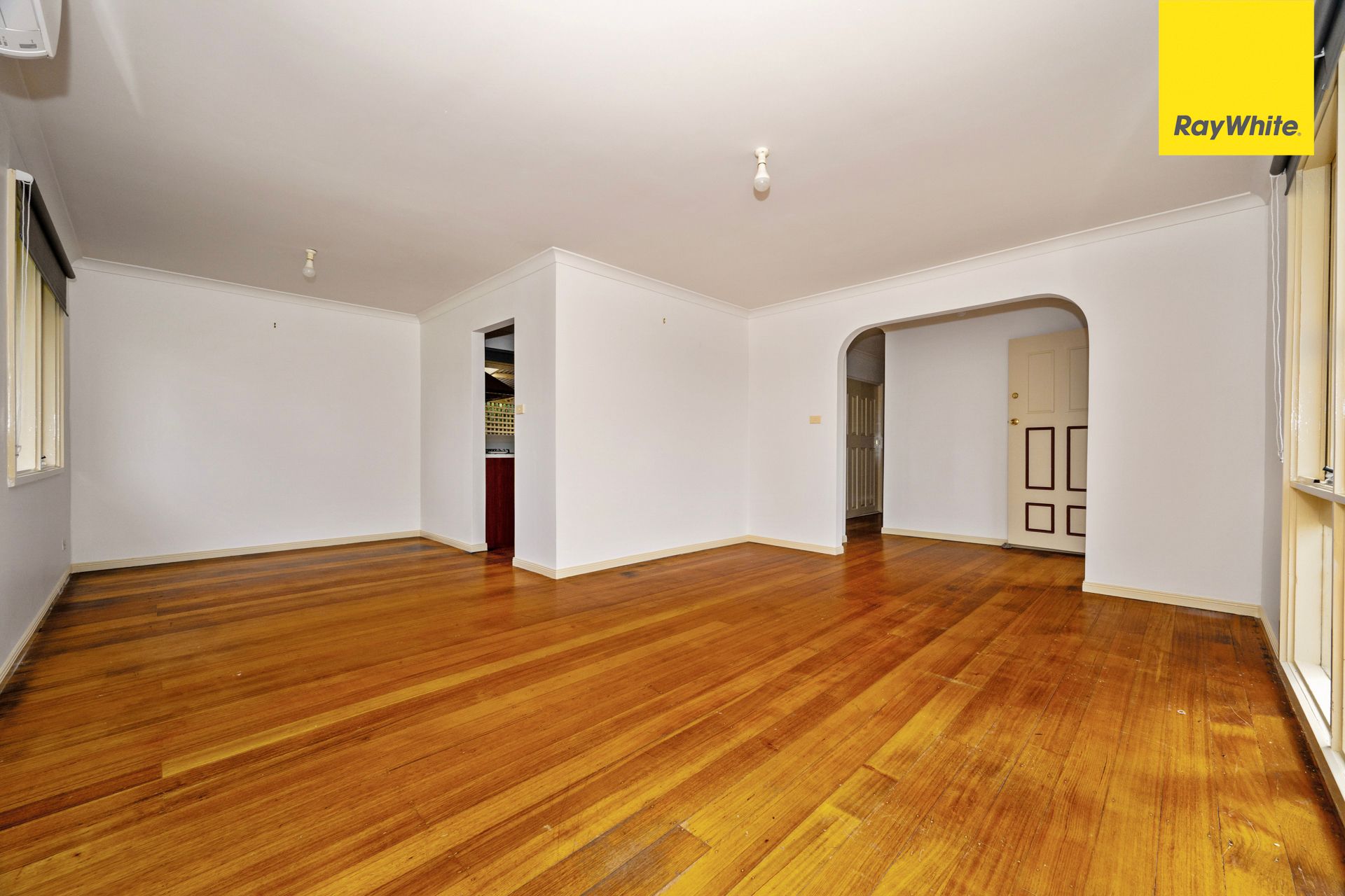 12 Falcon Drive — photo 3 of 16