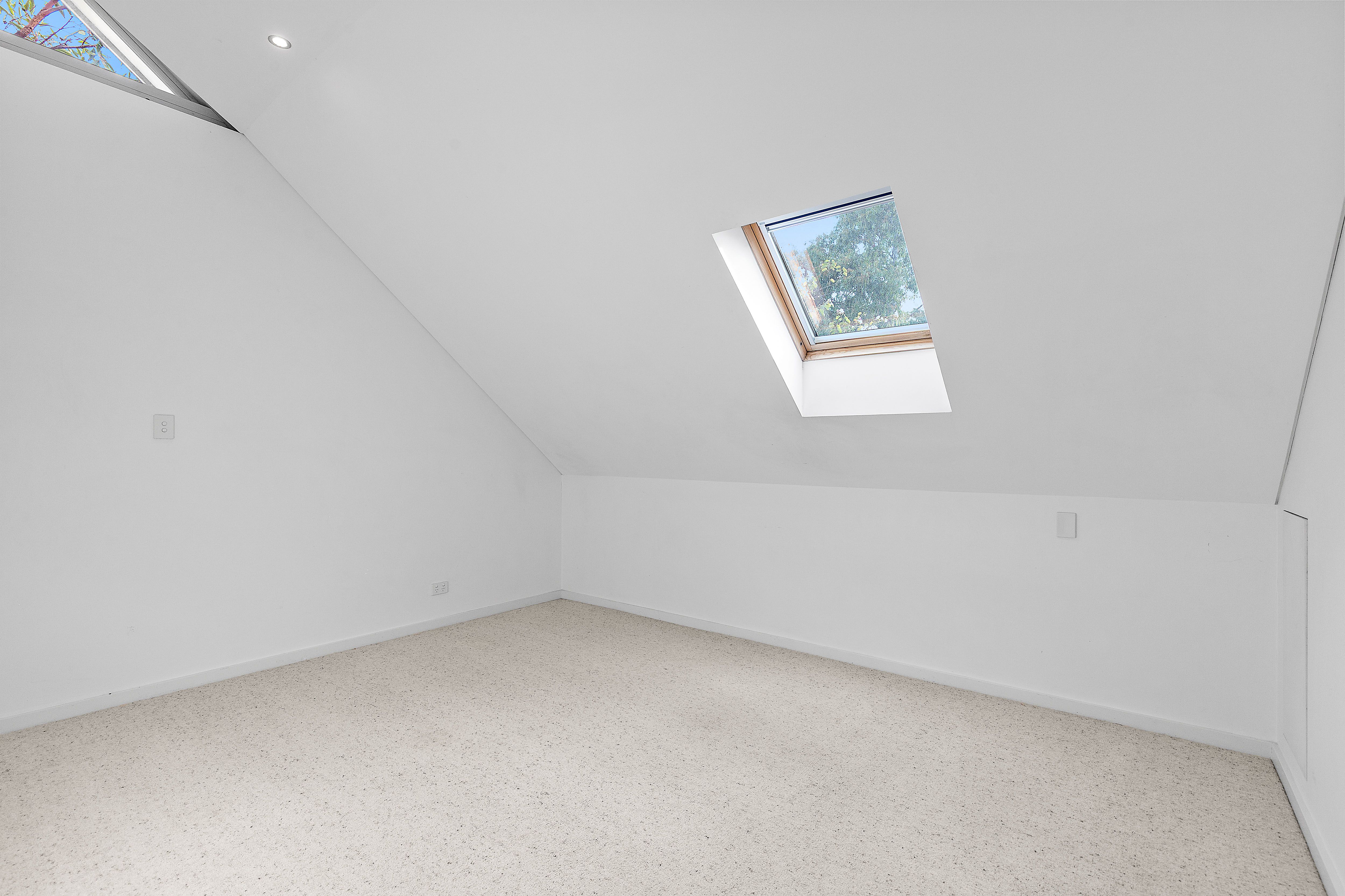 8A/Samson Street — photo 11 of 20