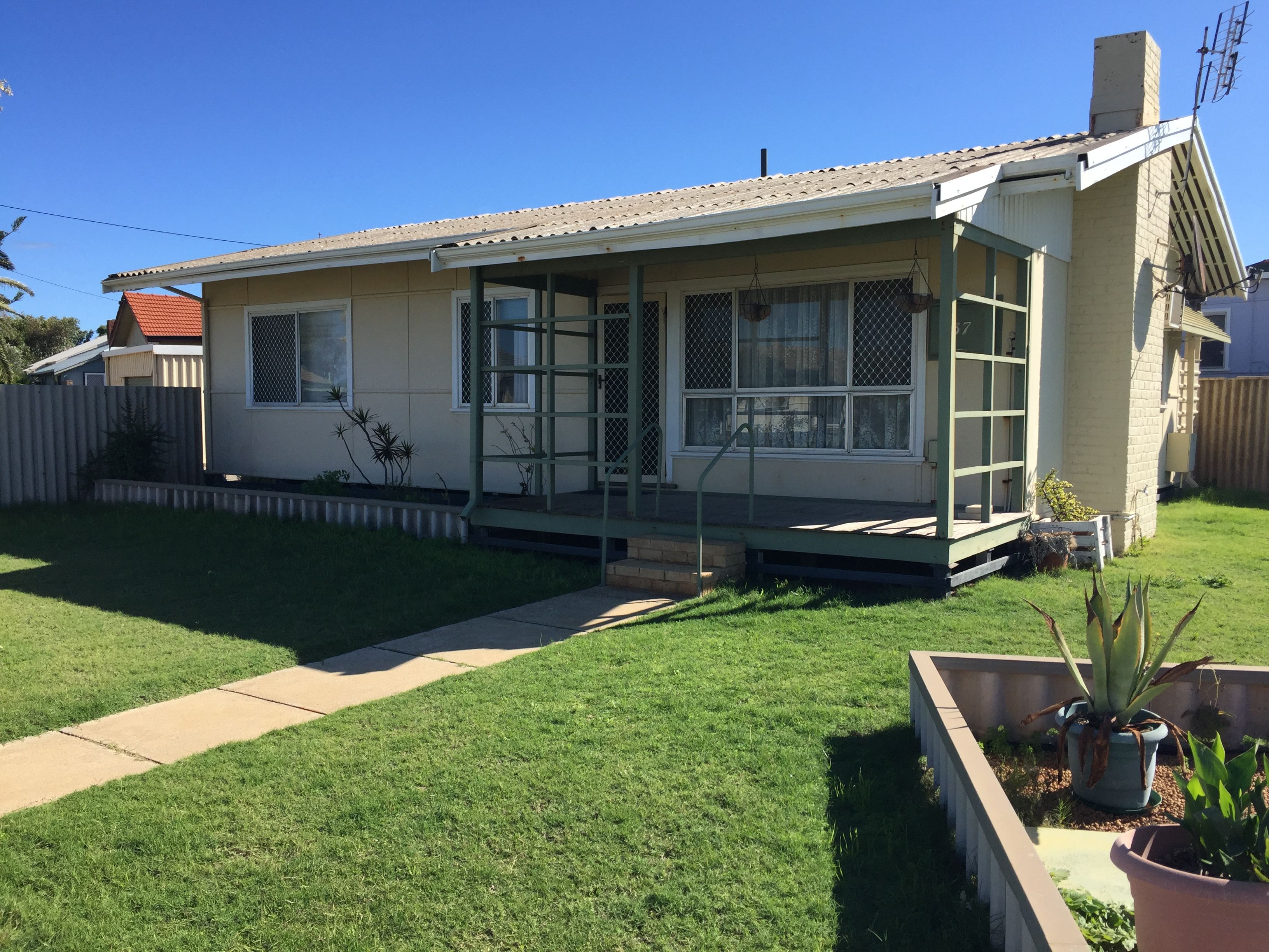 37 Maley Way, Beachlands, WA 6530