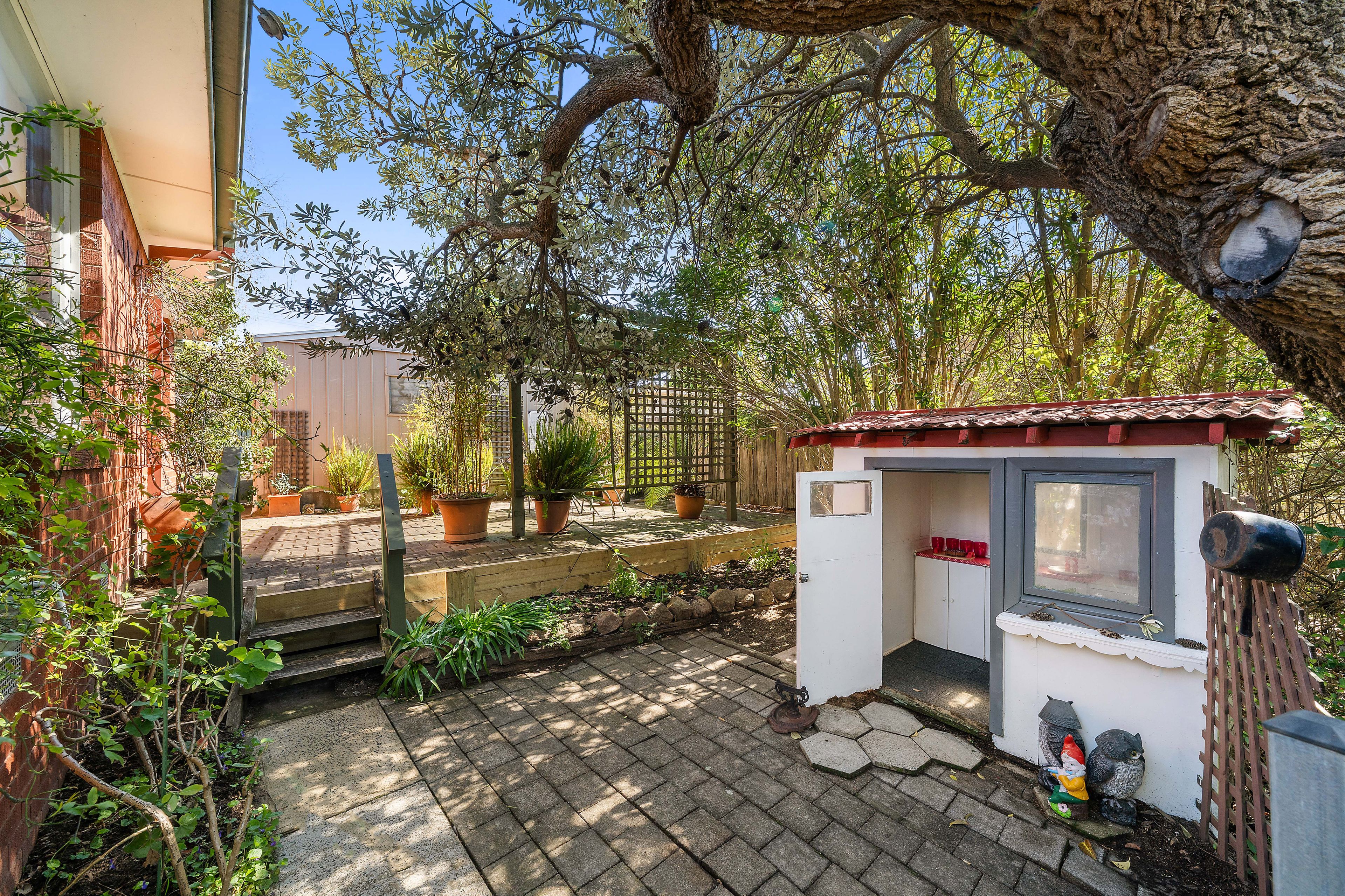 21 Neumayer Street — photo 21 of 27