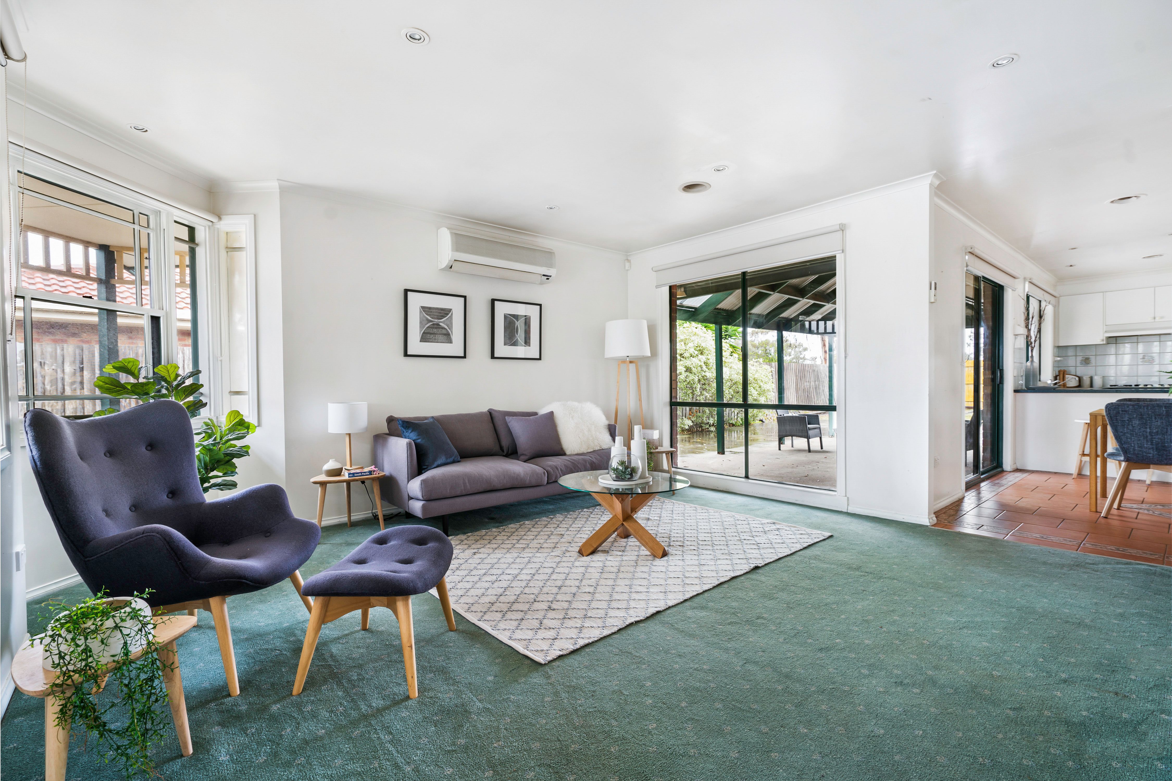 11 Manchester Drive, Sydenham, VIC 3037
