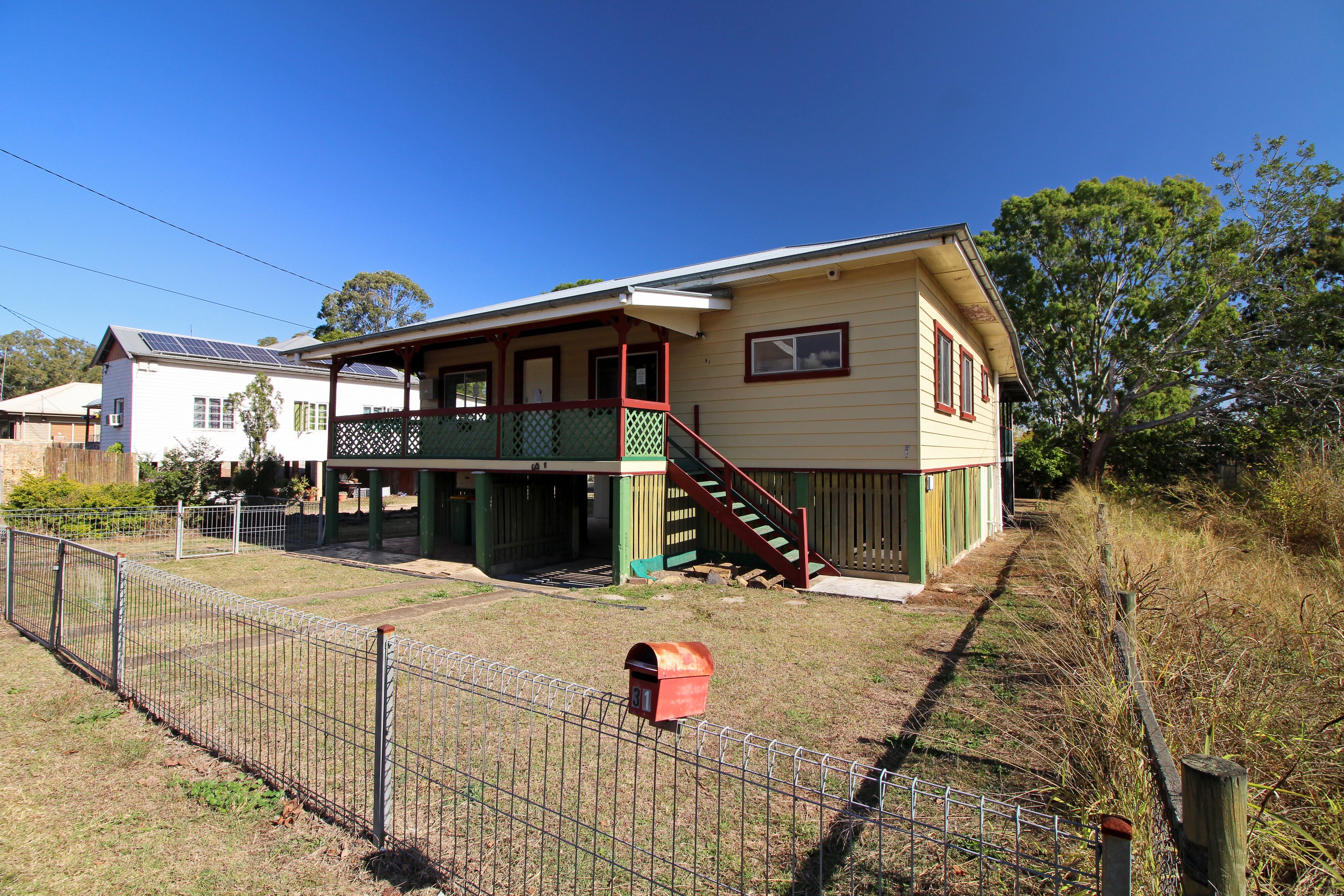 31 Bergins Hill Road, Bundamba, QLD 4304