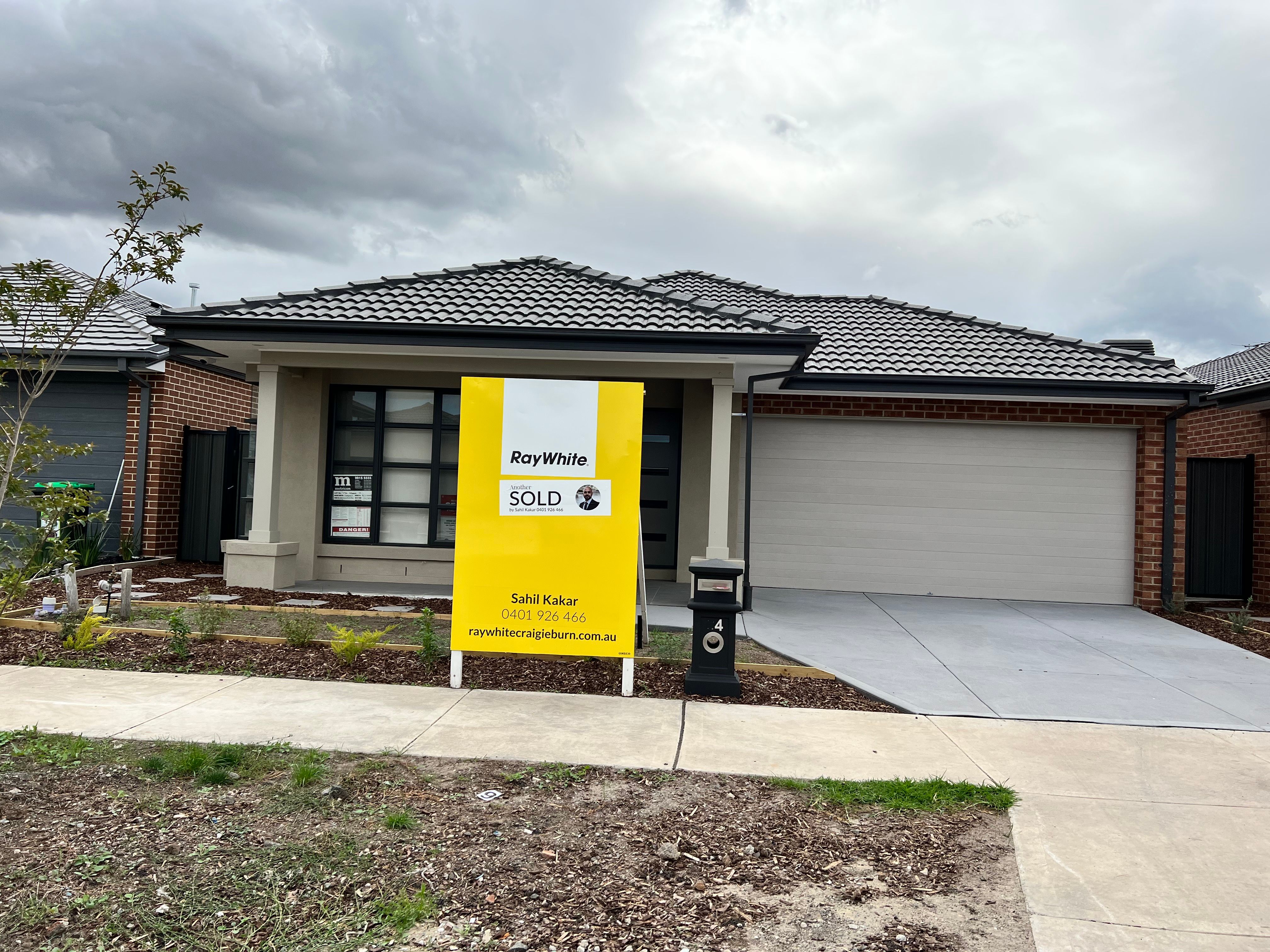 9 Akashi Crescent, Craigieburn, VIC 3064