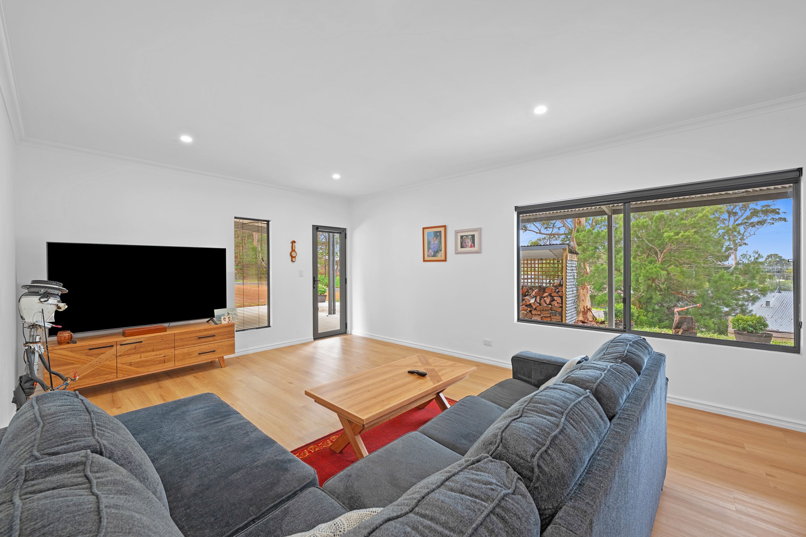 1 Christina Crescent — photo 3 of 23