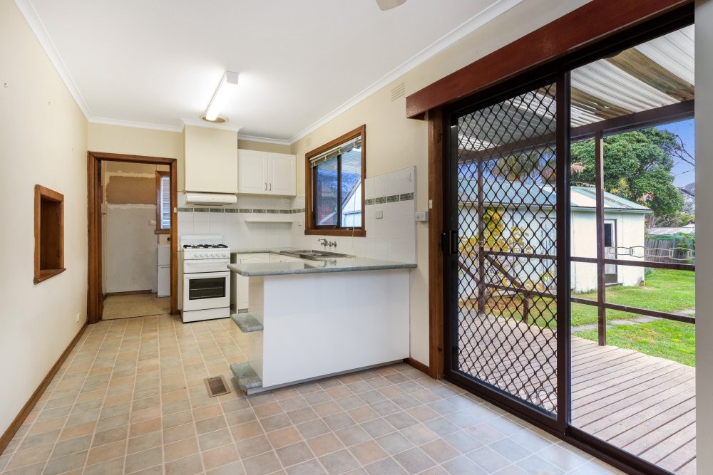 37 McMahons Road, Ferntree Gully, VIC 3156