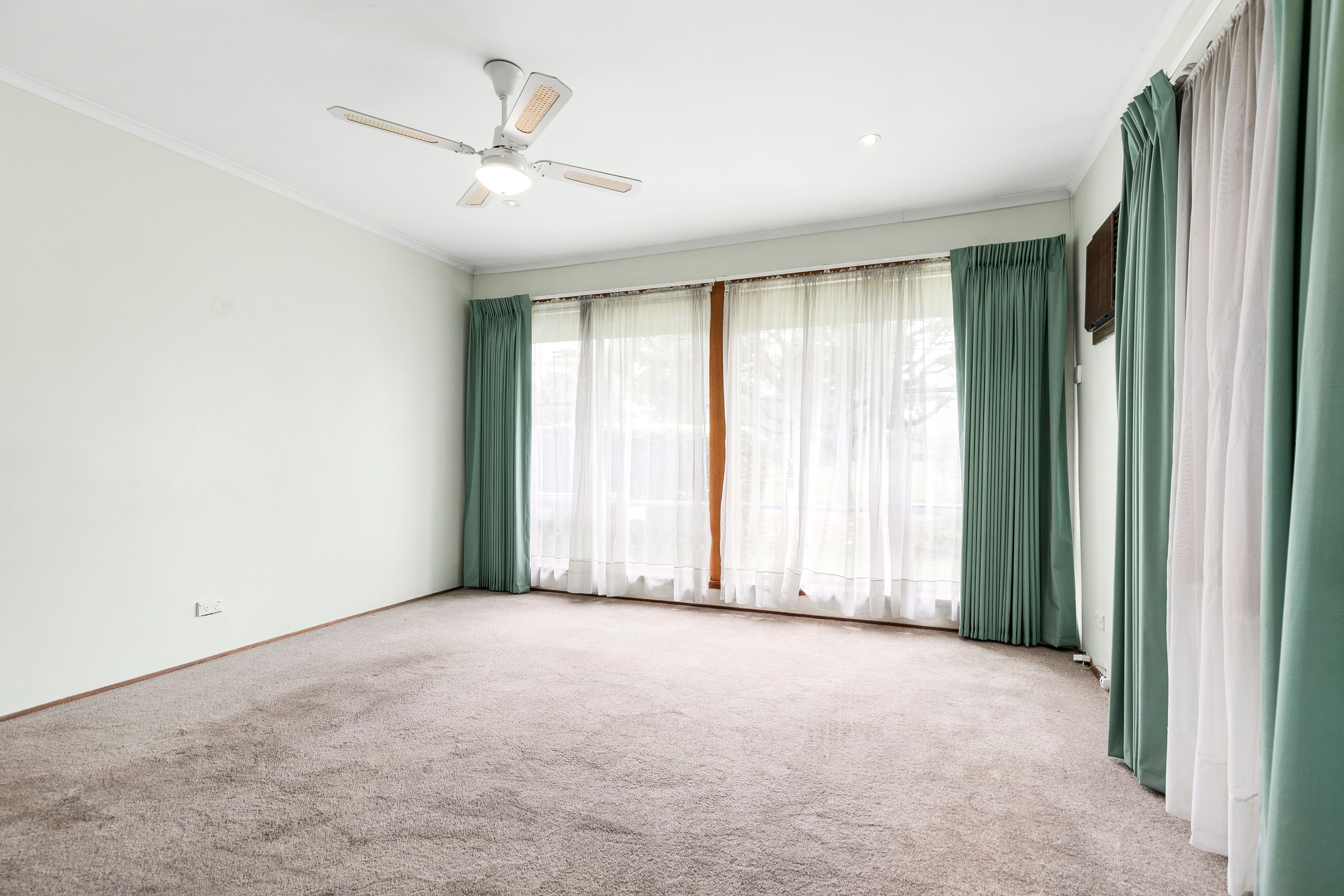 46 Hepburn Street — photo 3 of 17