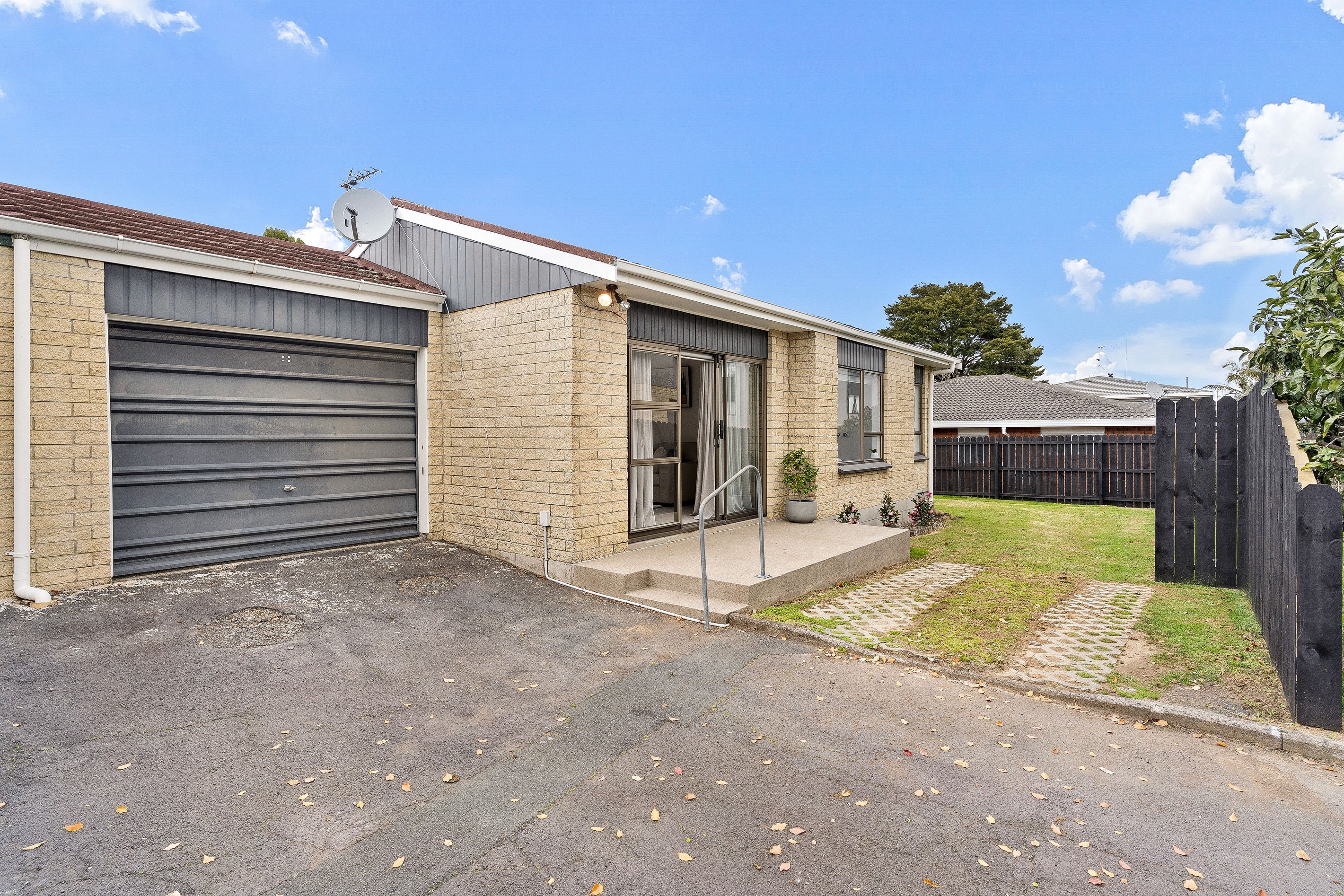 2/36 Trentham Road, Papakura, Papakura