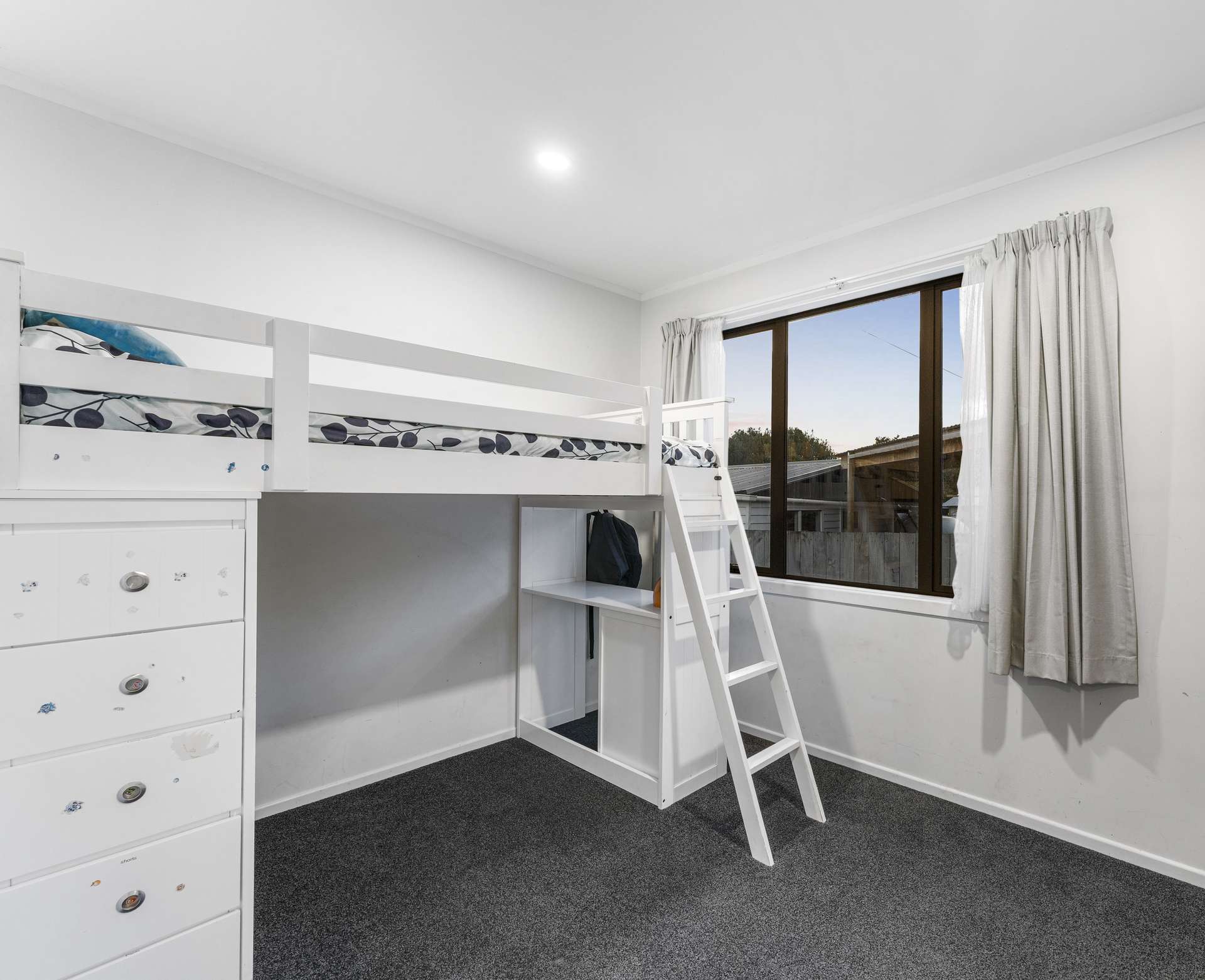 42 Harwood Crescent photo 14