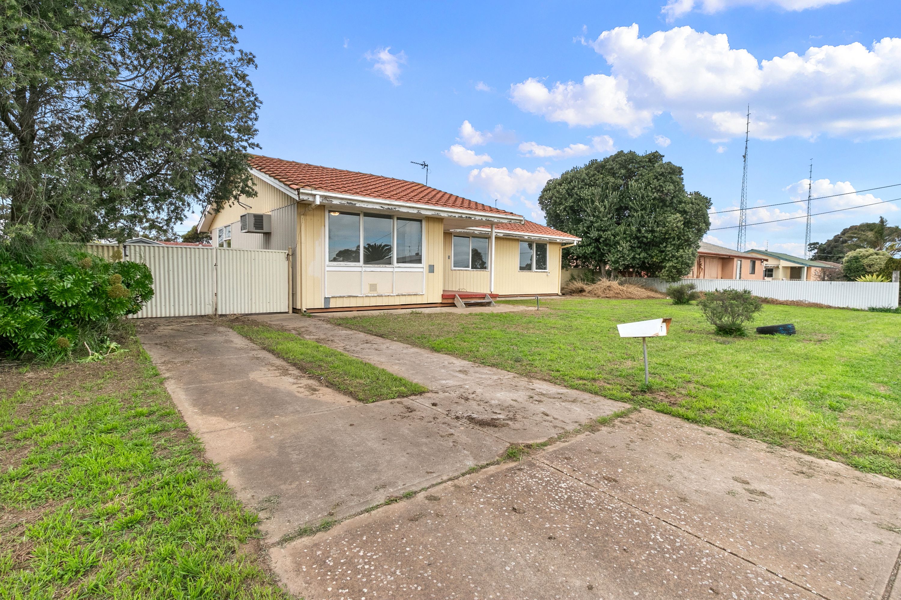 7 Thomas Street — photo from Ray White Yorke Peninsula