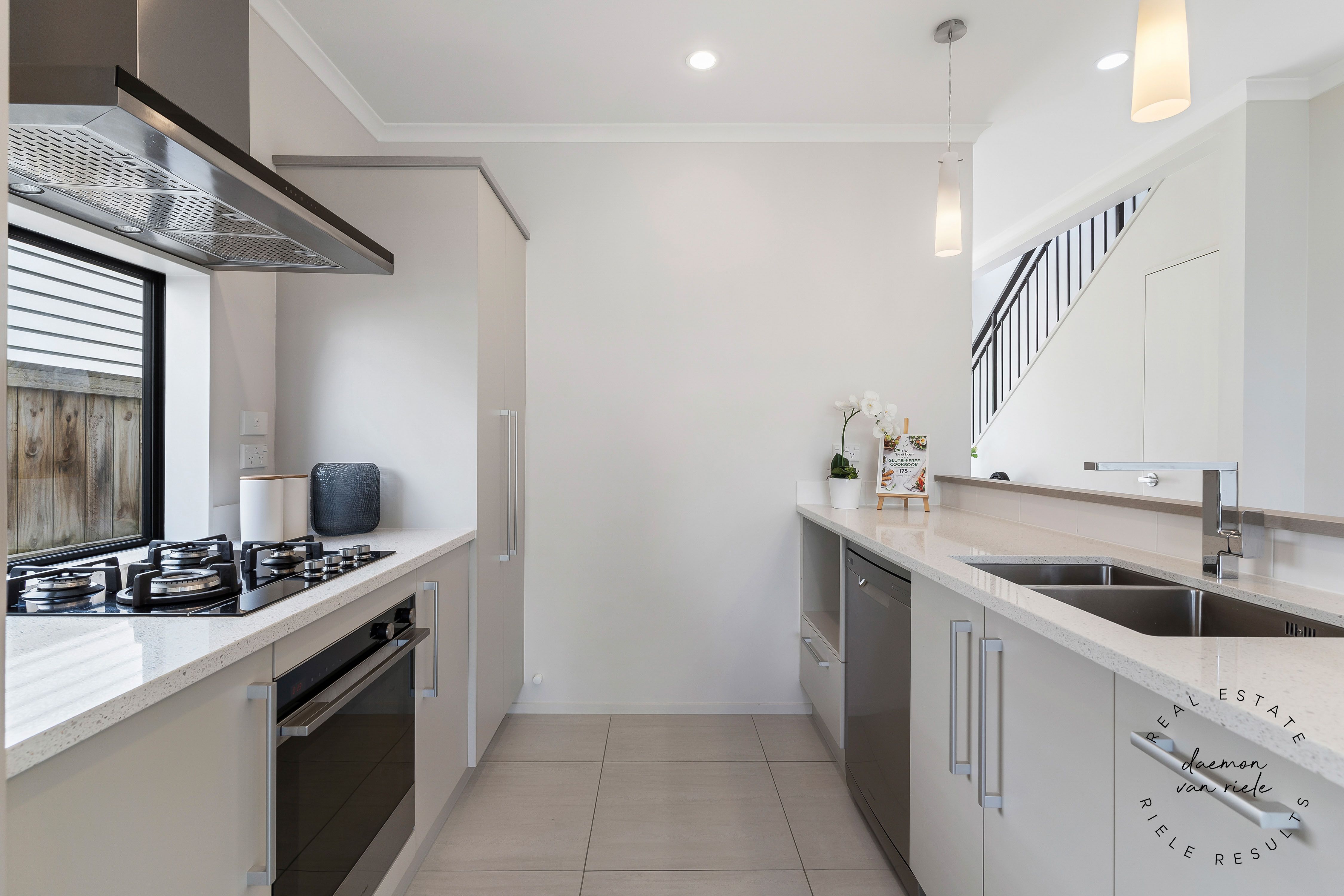 7 Costa Viva Crescent, Karaka, Franklin