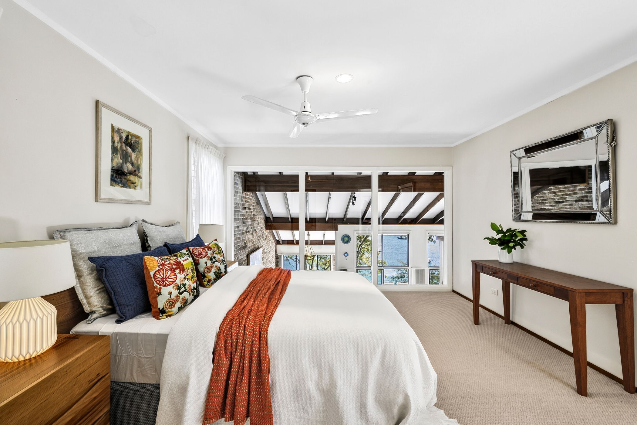 934 Barrenjoey Road — photo 9 of 17