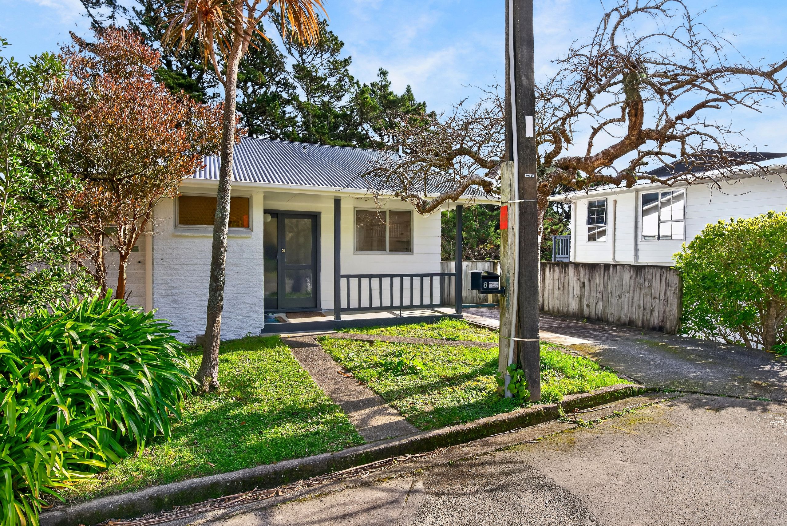 8 Cyril Way, Paparangi, Wellington City