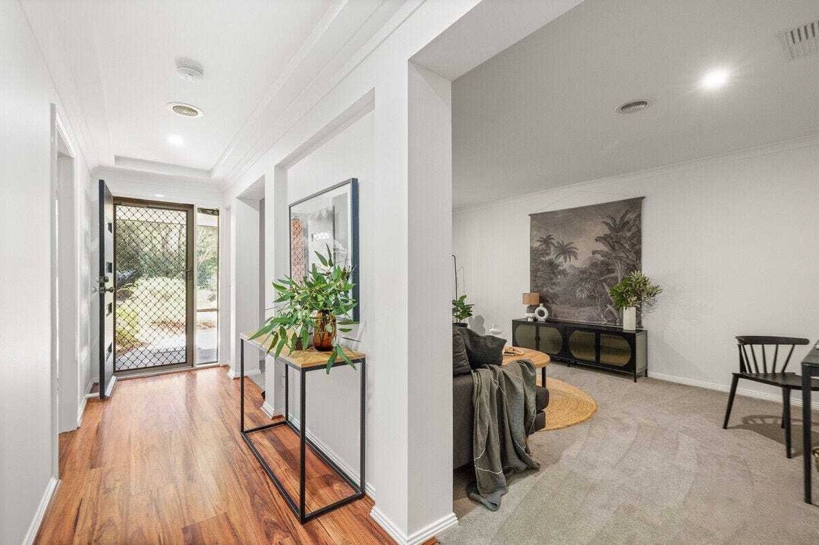 7 Happy Valley Drive — photo 3 of 24