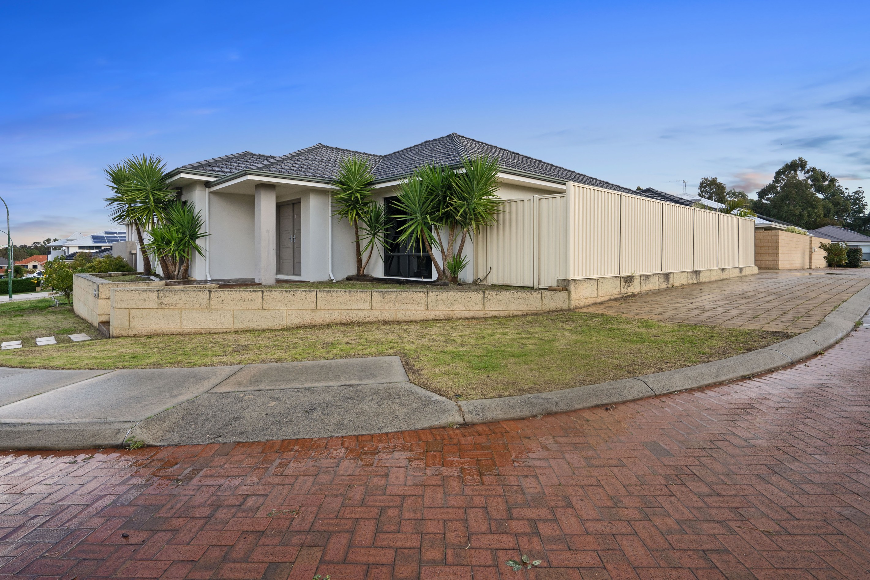 6 Bryanston Pass, Madeley, WA 6065