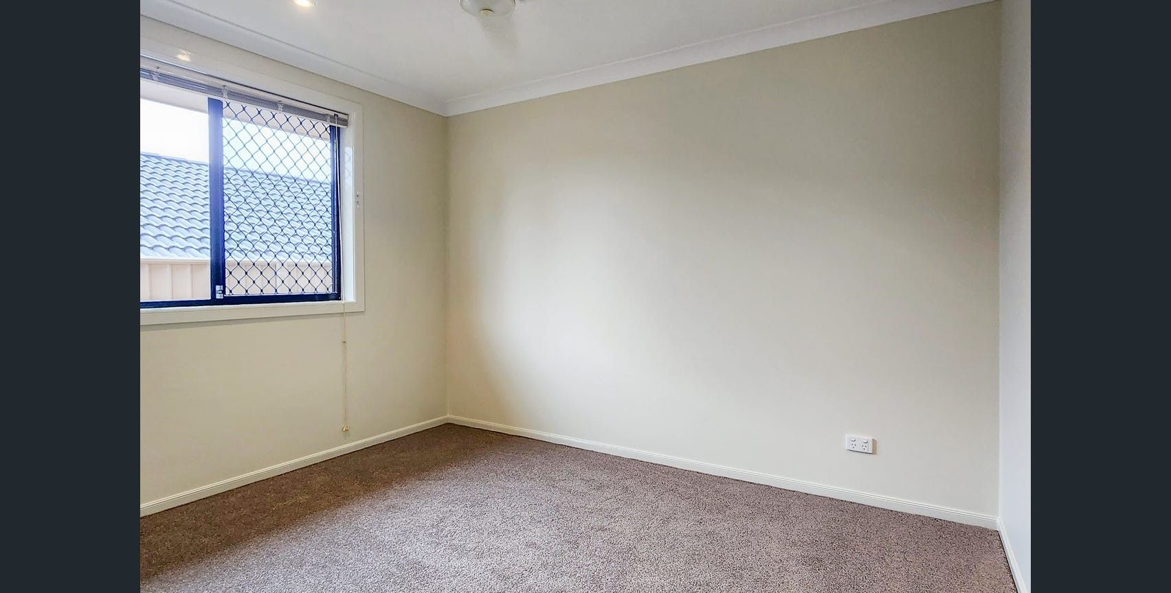 2 St Andrews Way — photo 8 of 11
