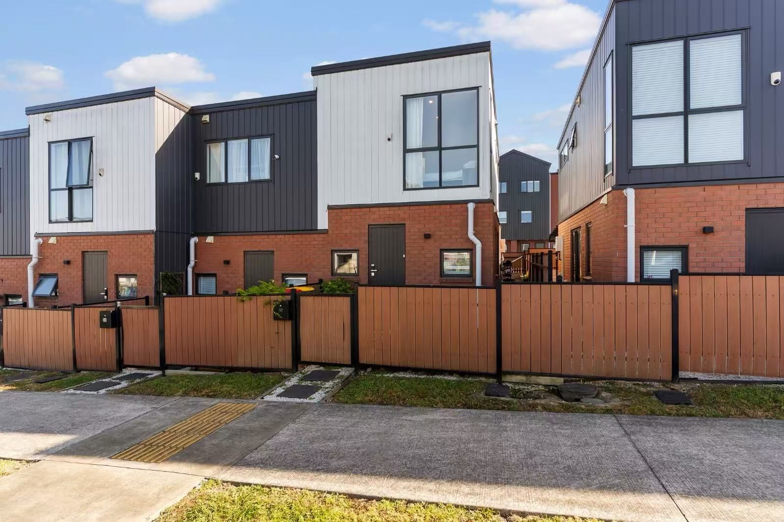 18 Treeline Lane, Flat Bush, Manukau City