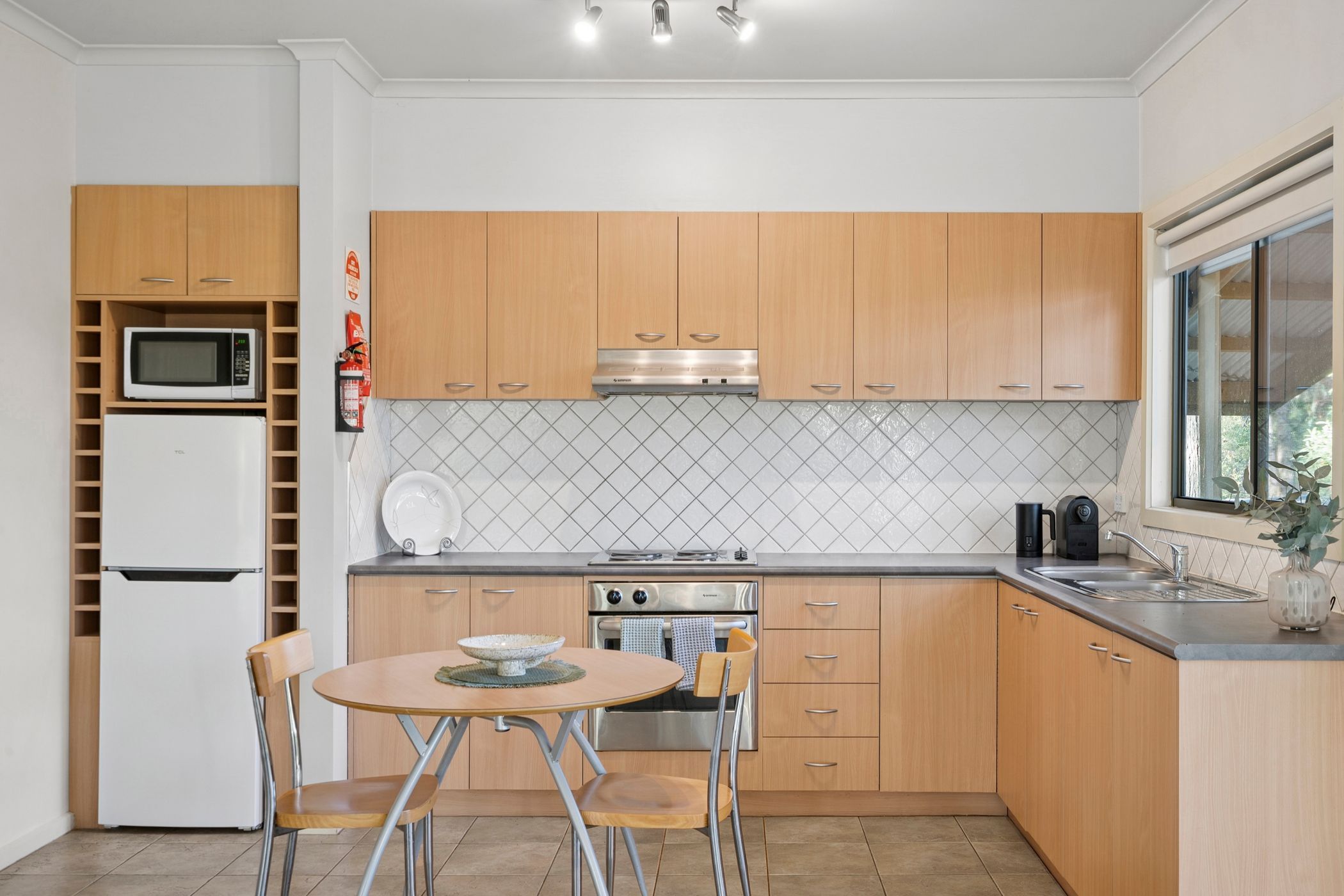 20 Hoveys Road — photo 12 of 28