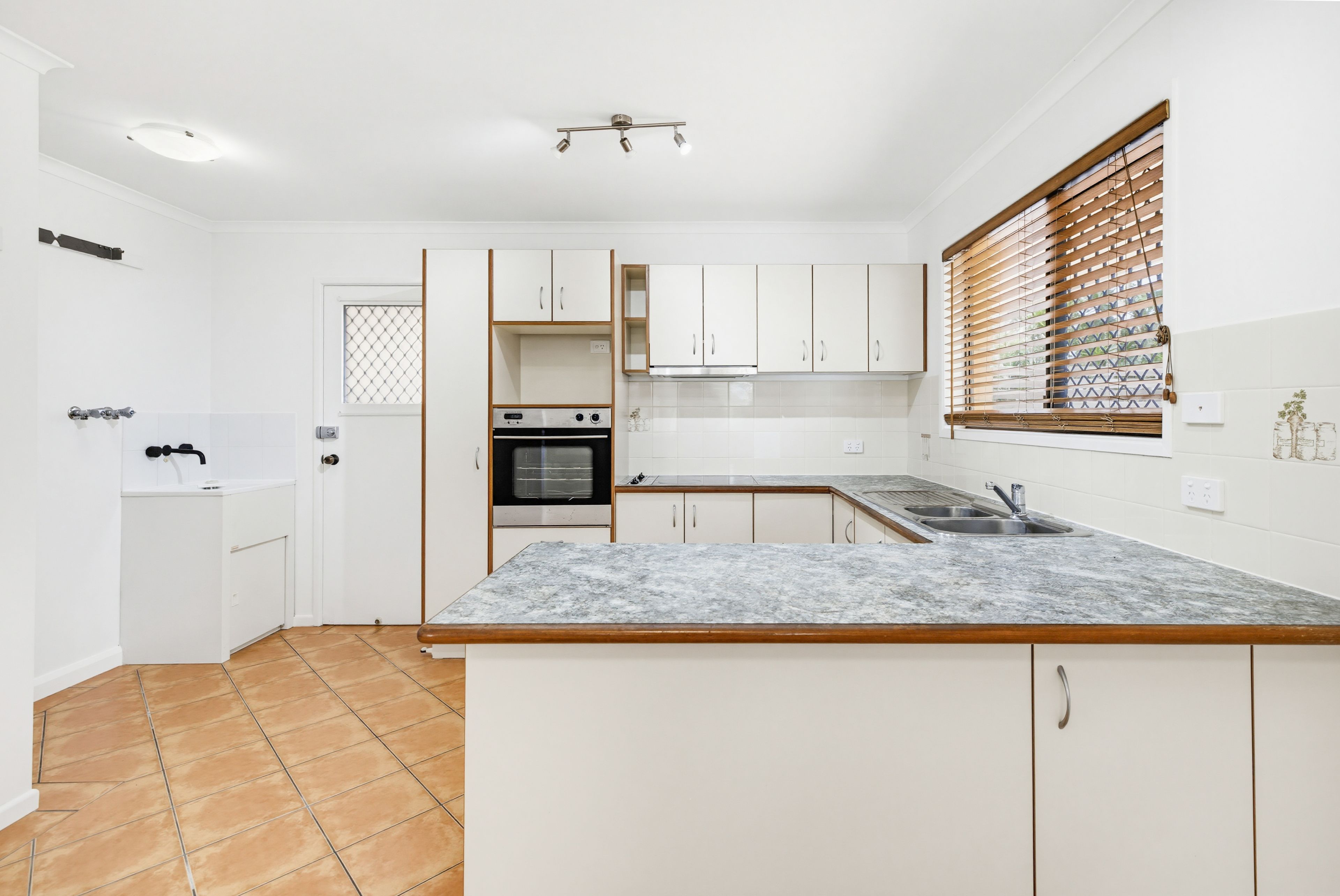 1/3 Corowa Court, Mooloolaba, QLD 4557